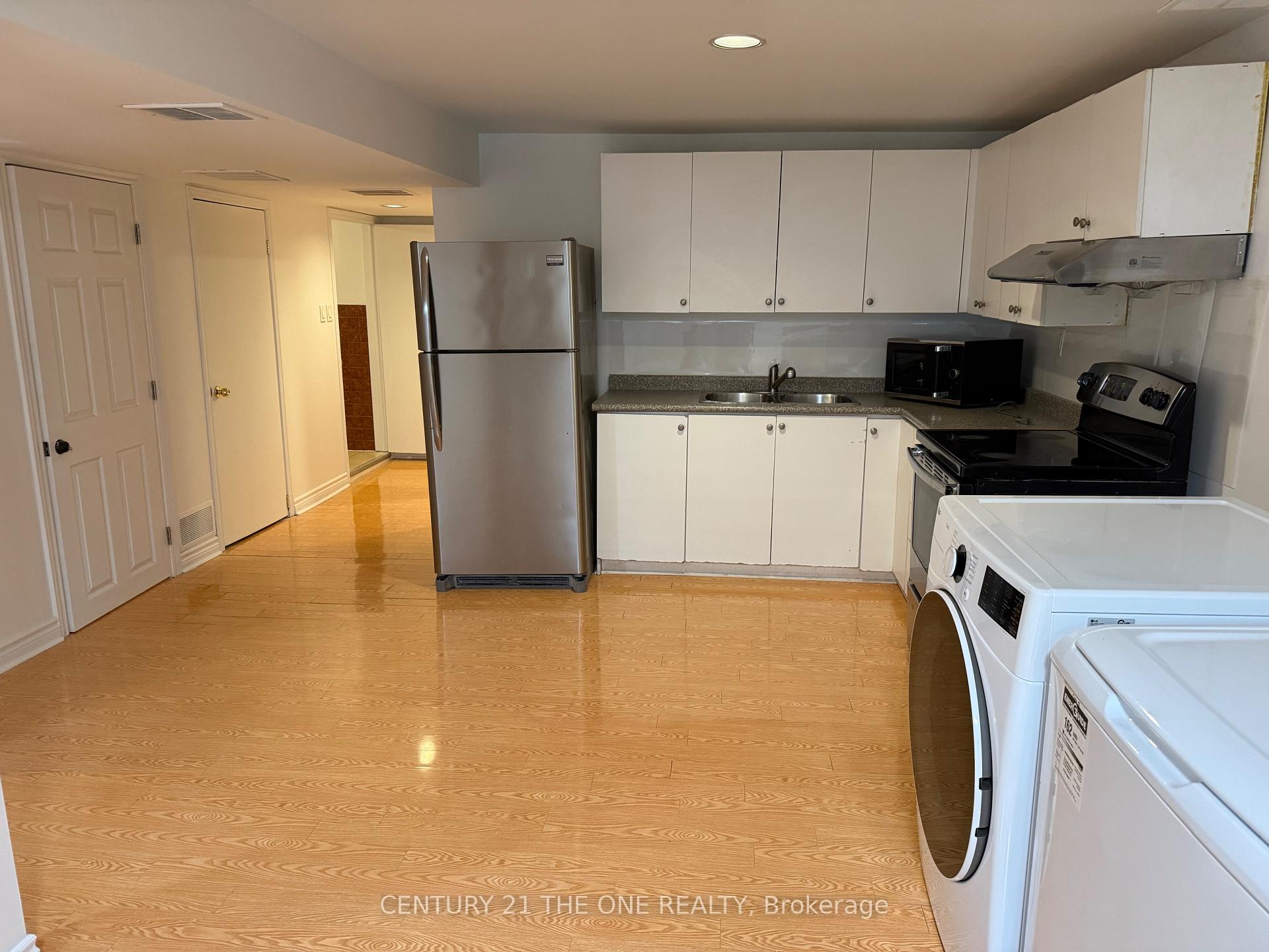 Photo 8 of Unit Basement, 185 Campbell Avenue, Vaughan, Crestwood-Springfarm-Yorkhill — HOMEH