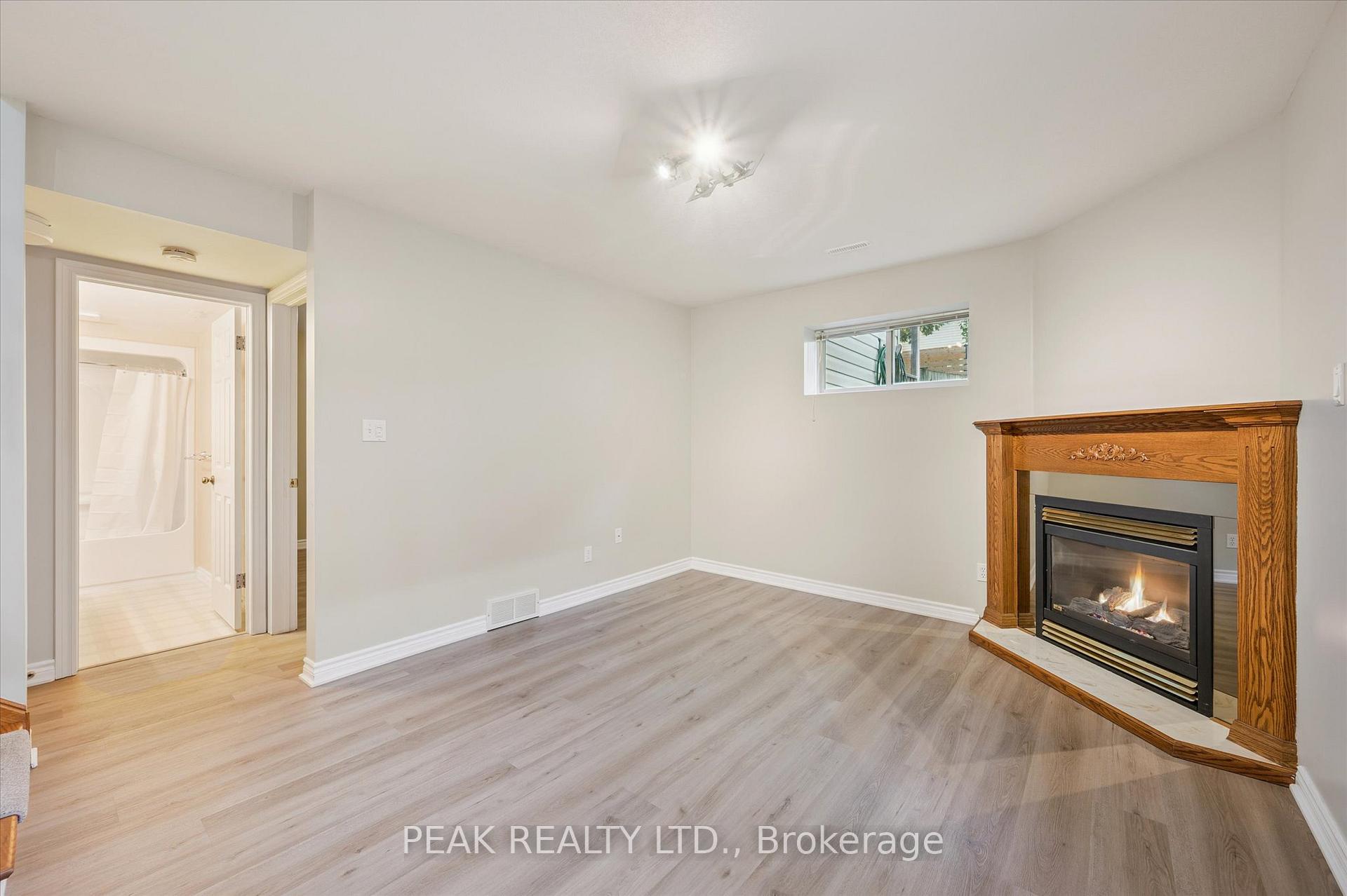 Photo 23 of 359 Westvale Drive, Waterloo — HOMEH