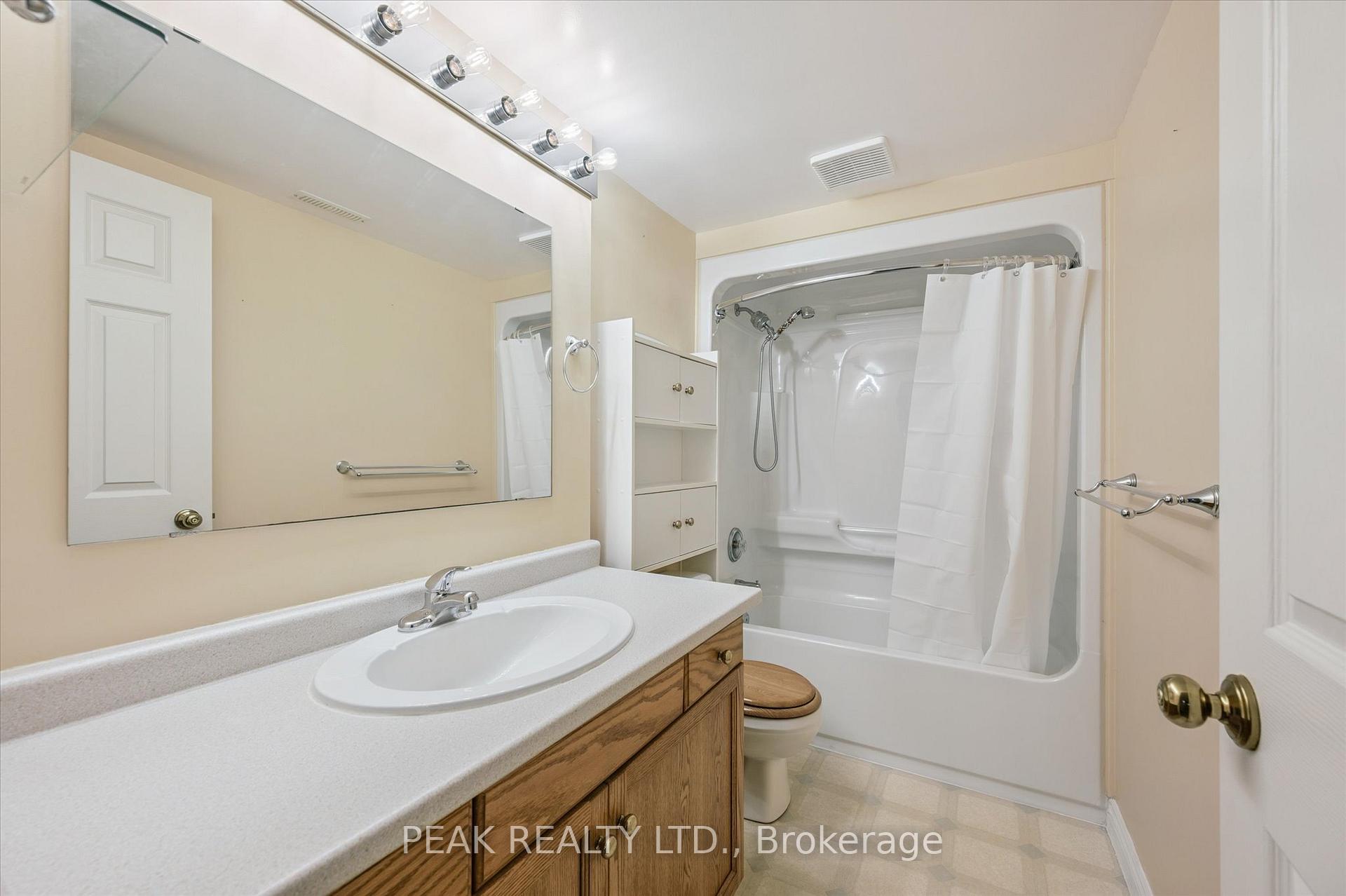 Photo 27 of 359 Westvale Drive, Waterloo — HOMEH