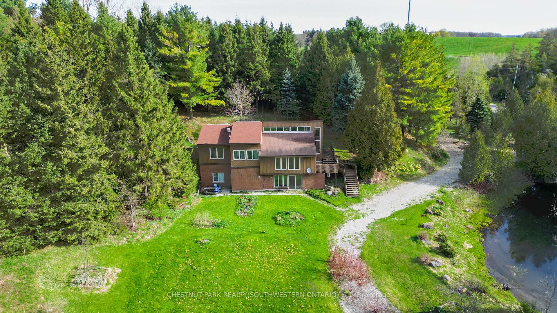 Photo 3 of 2060 Moser-Young Road, Wellesley — HOMEH