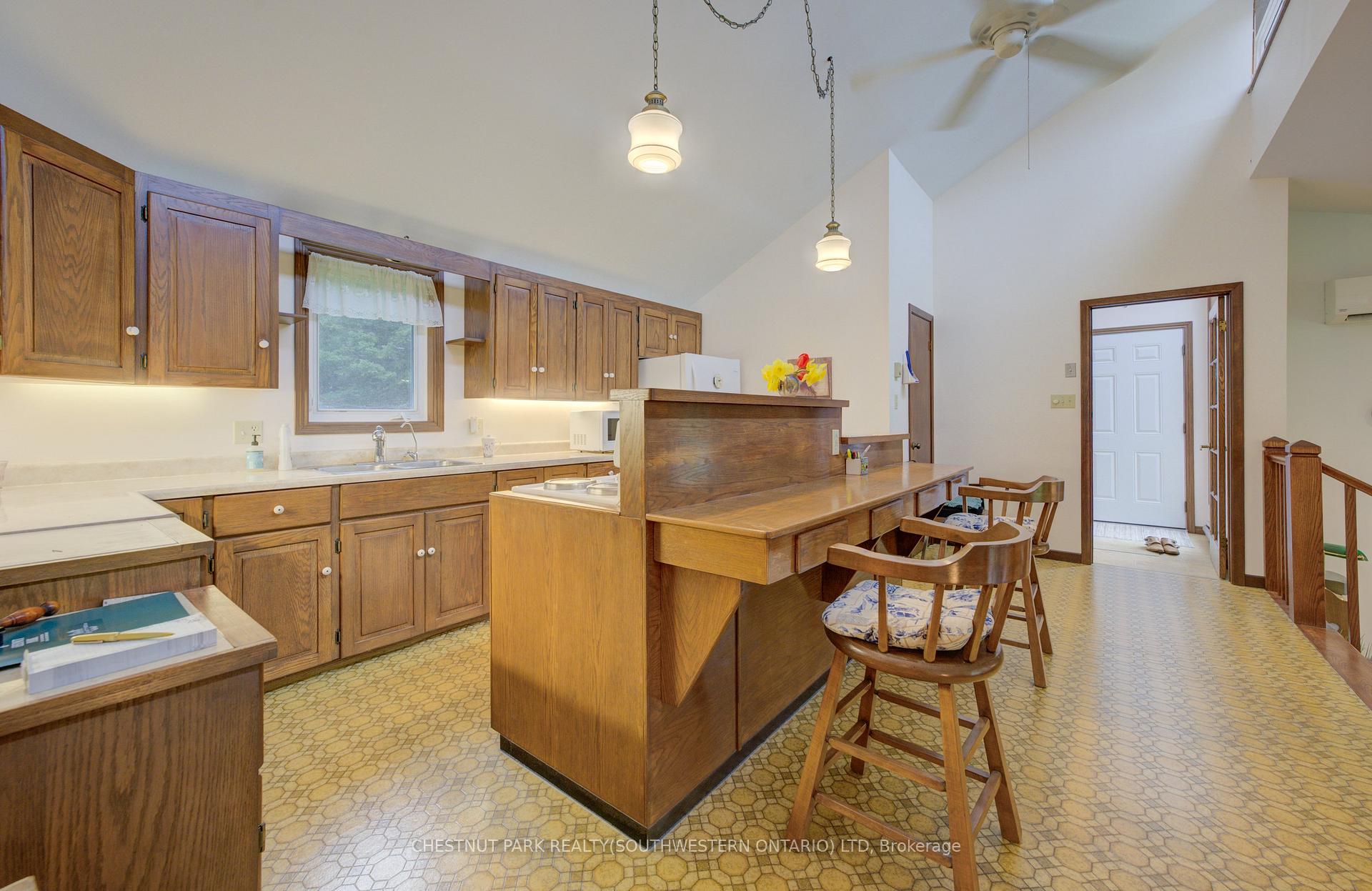 Photo 7 of 2060 Moser-Young Road, Wellesley — HOMEH