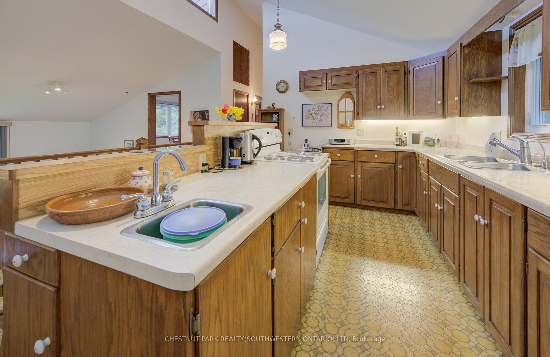 Photo 9 of 2060 Moser-Young Road, Wellesley — HOMEH