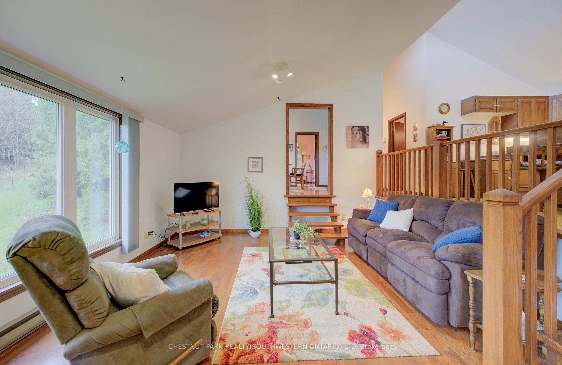 Photo 16 of 2060 Moser-Young Road, Wellesley — HOMEH