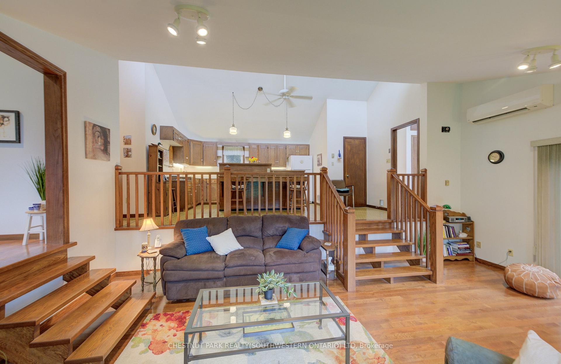 Photo 17 of 2060 Moser-Young Road, Wellesley — HOMEH