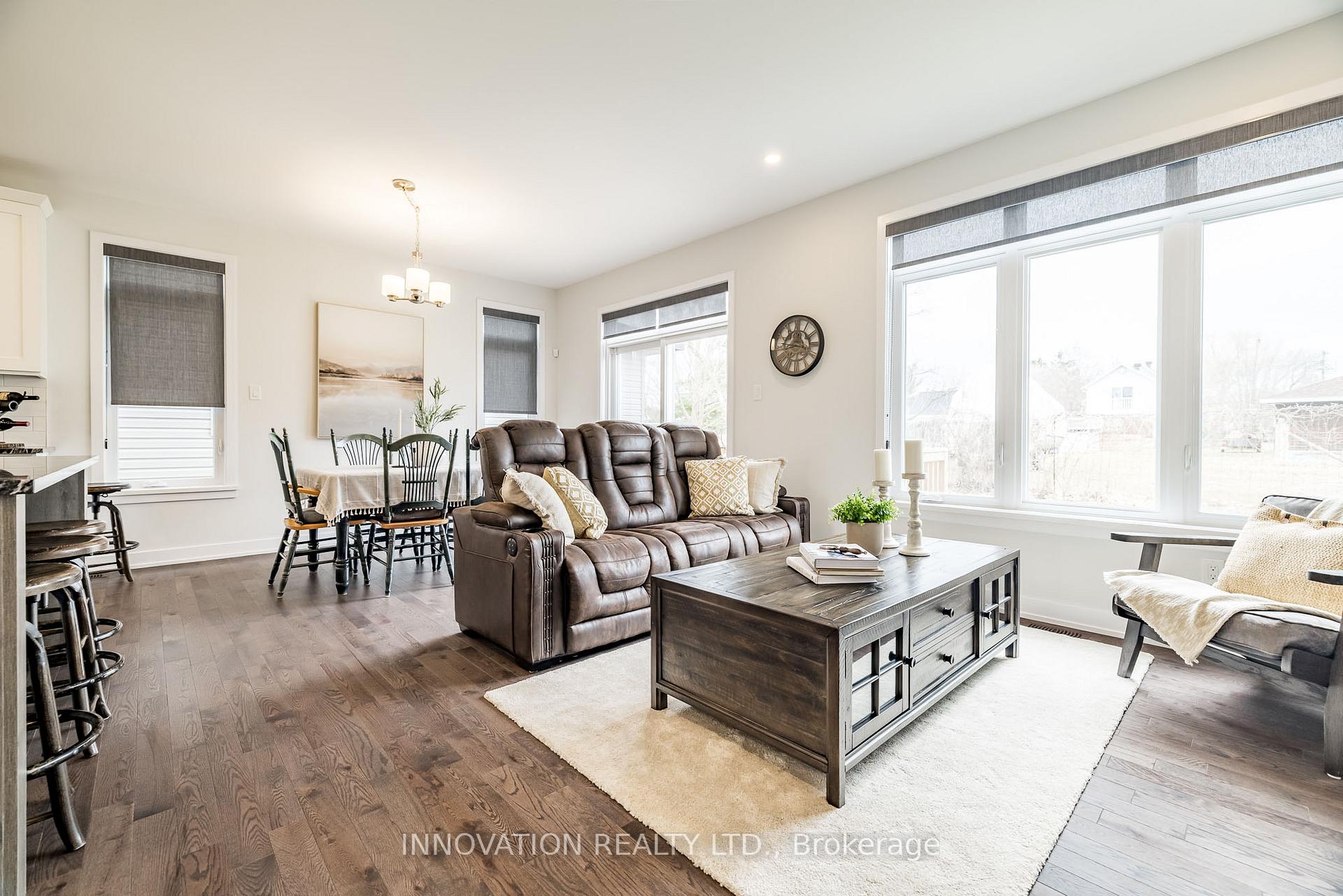 Photo 11 of 23 Mac Beattie Drive, Arnprior — HOMEH