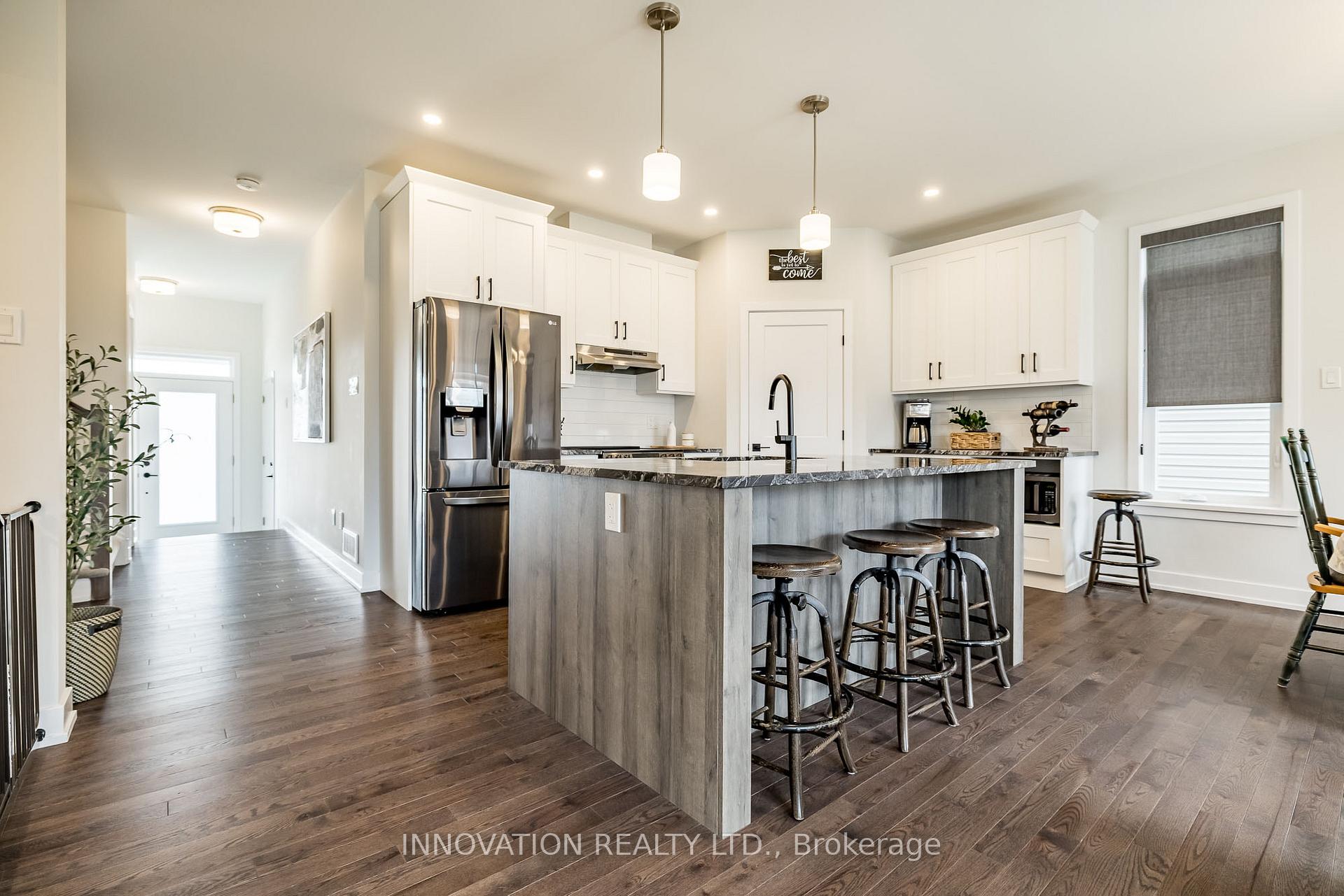 Photo 12 of 23 Mac Beattie Drive, Arnprior — HOMEH
