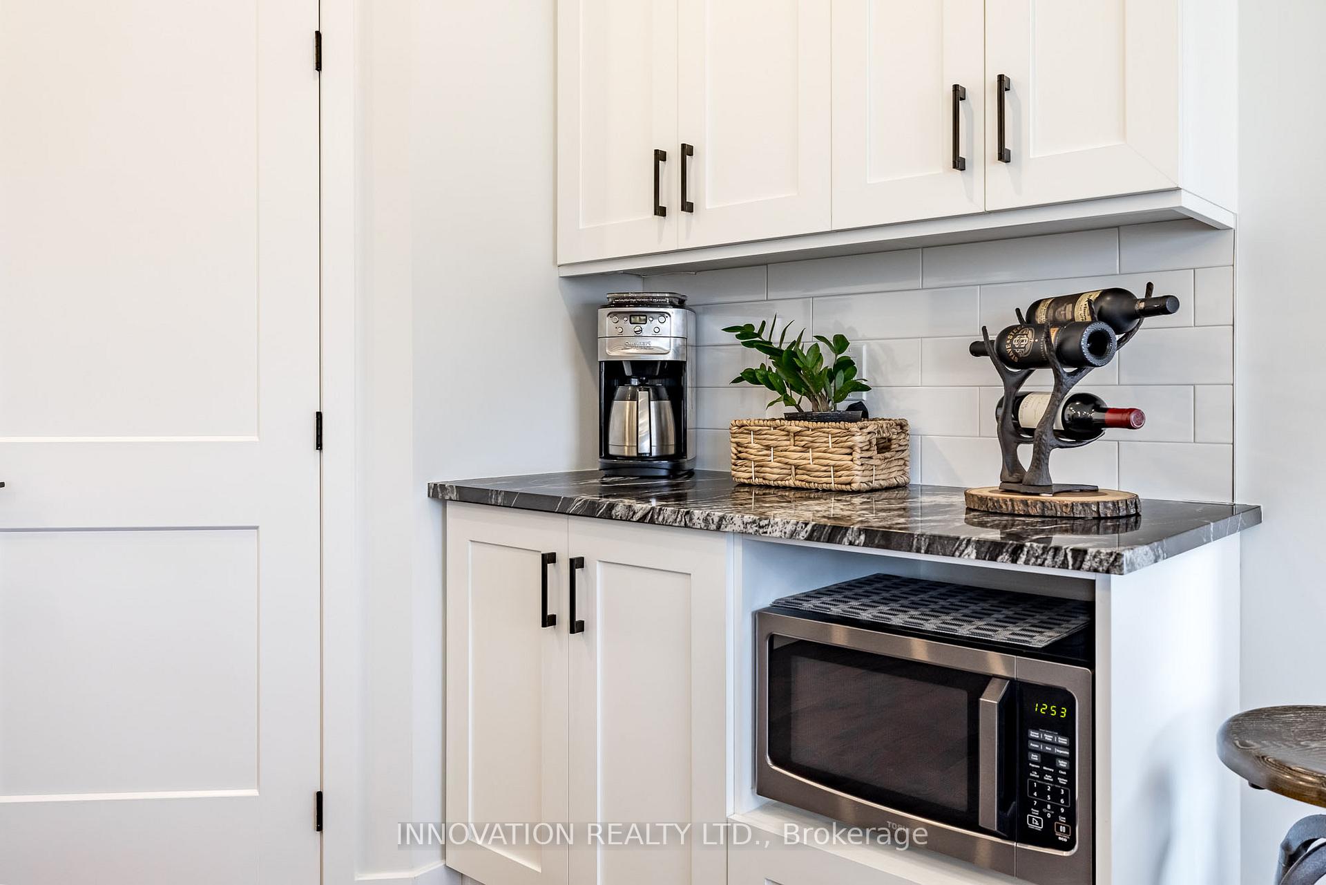 Photo 15 of 23 Mac Beattie Drive, Arnprior — HOMEH