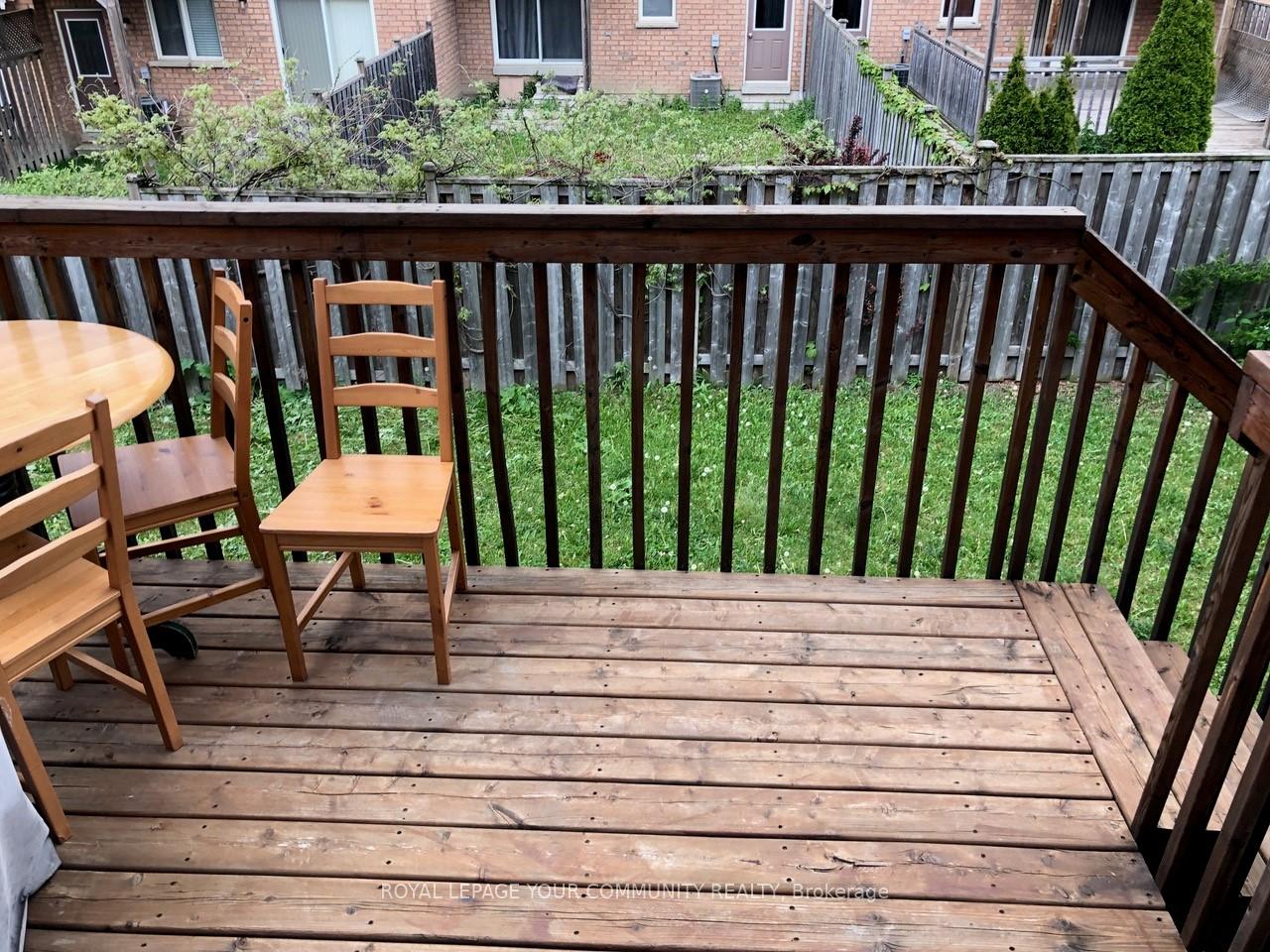 Photo 12 of 140 Mistywood Crescent, Vaughan, Patterson — HOMEH