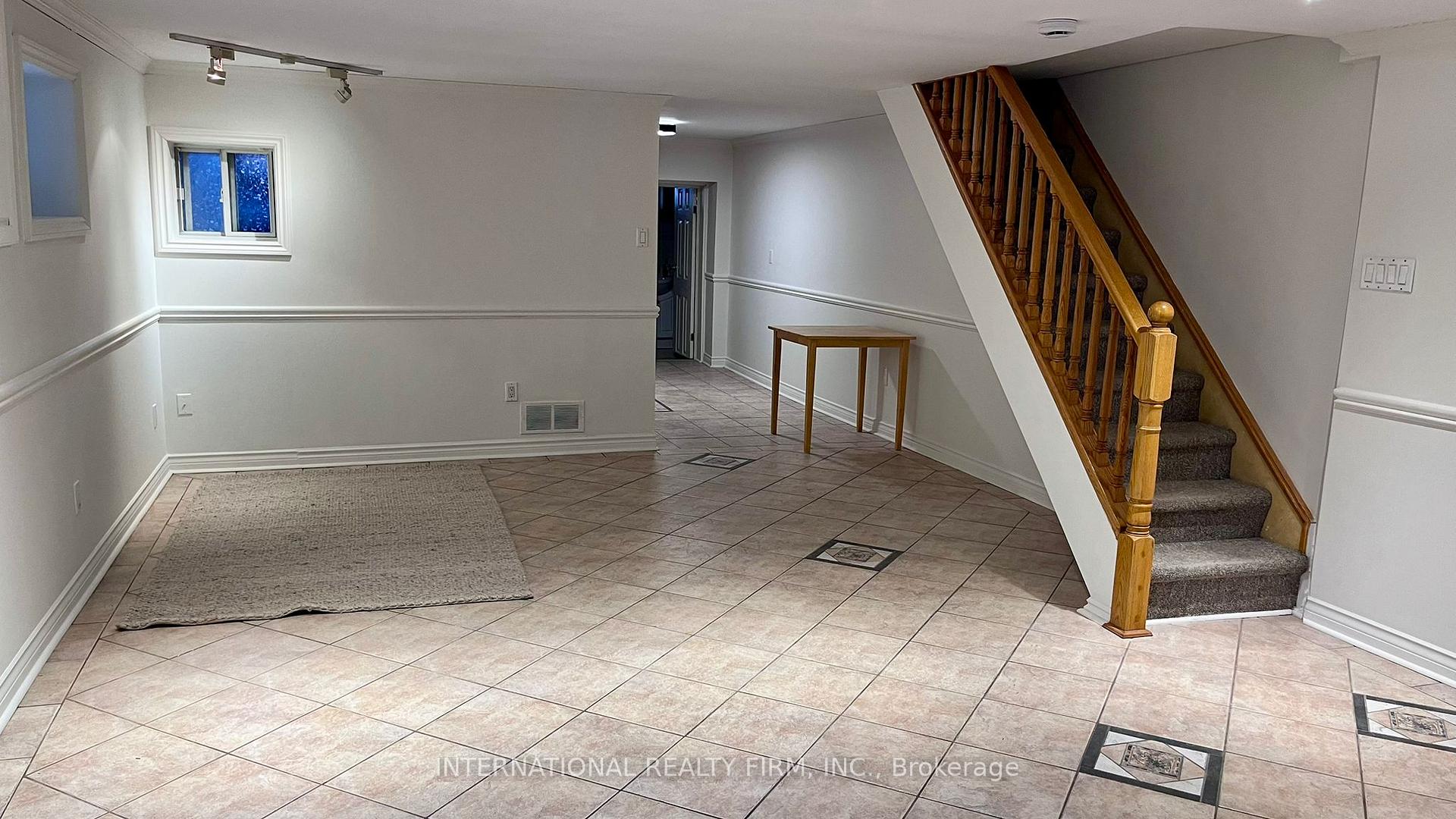 Photo 13 of 39 Italia, Toronto, Corso Italia-Davenport — HOMEH
