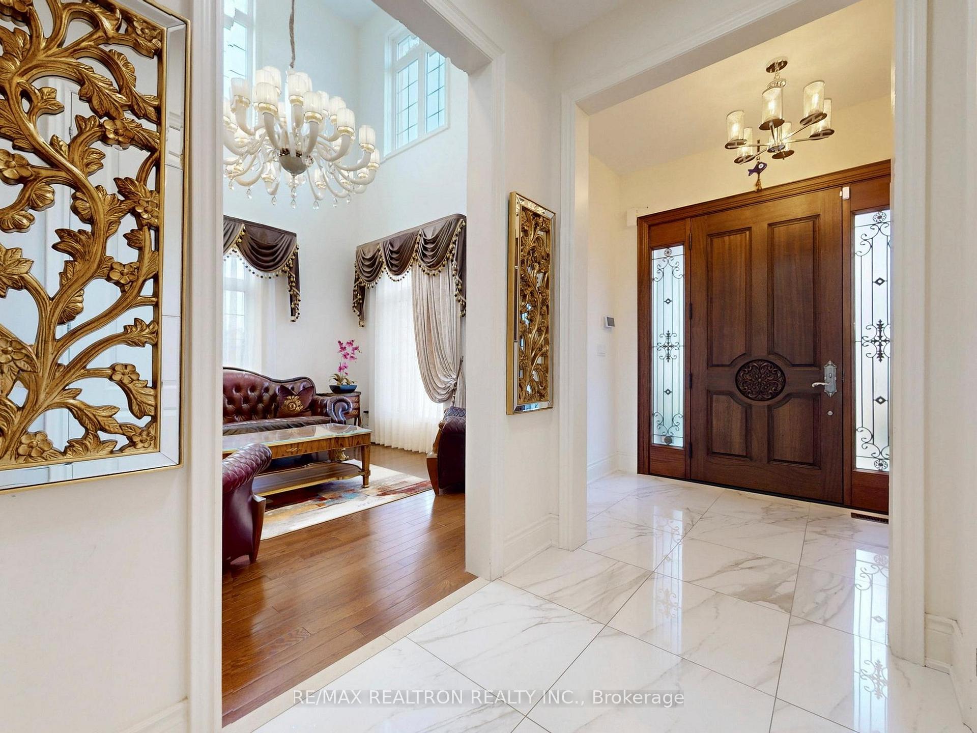 Photo 6 of 1 Conger Street, Vaughan, Patterson — HOMEH
