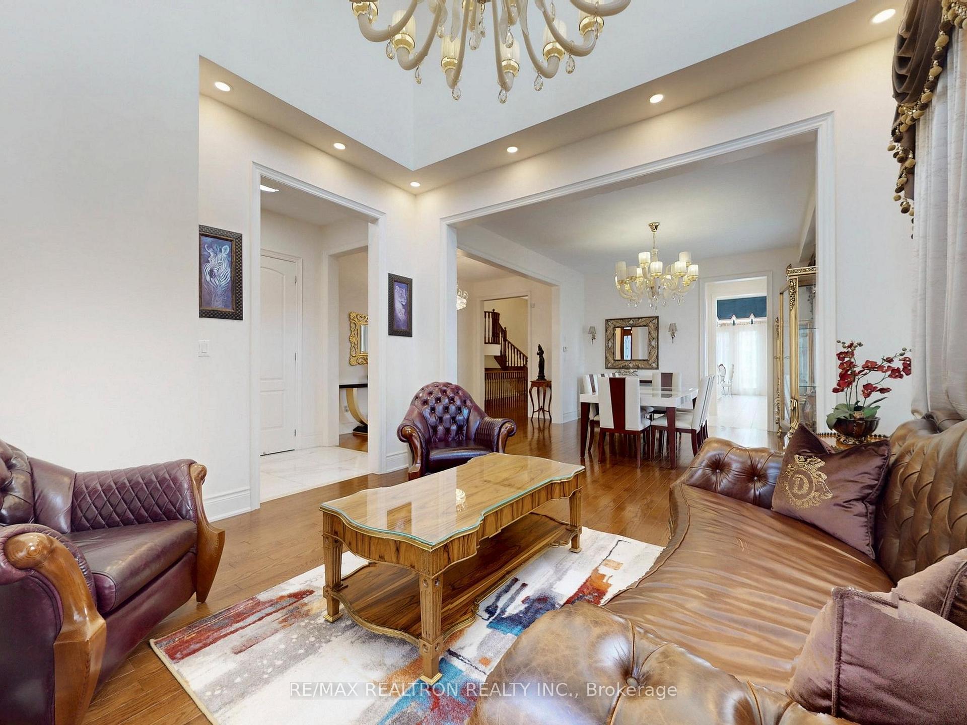 Photo 9 of 1 Conger Street, Vaughan, Patterson — HOMEH