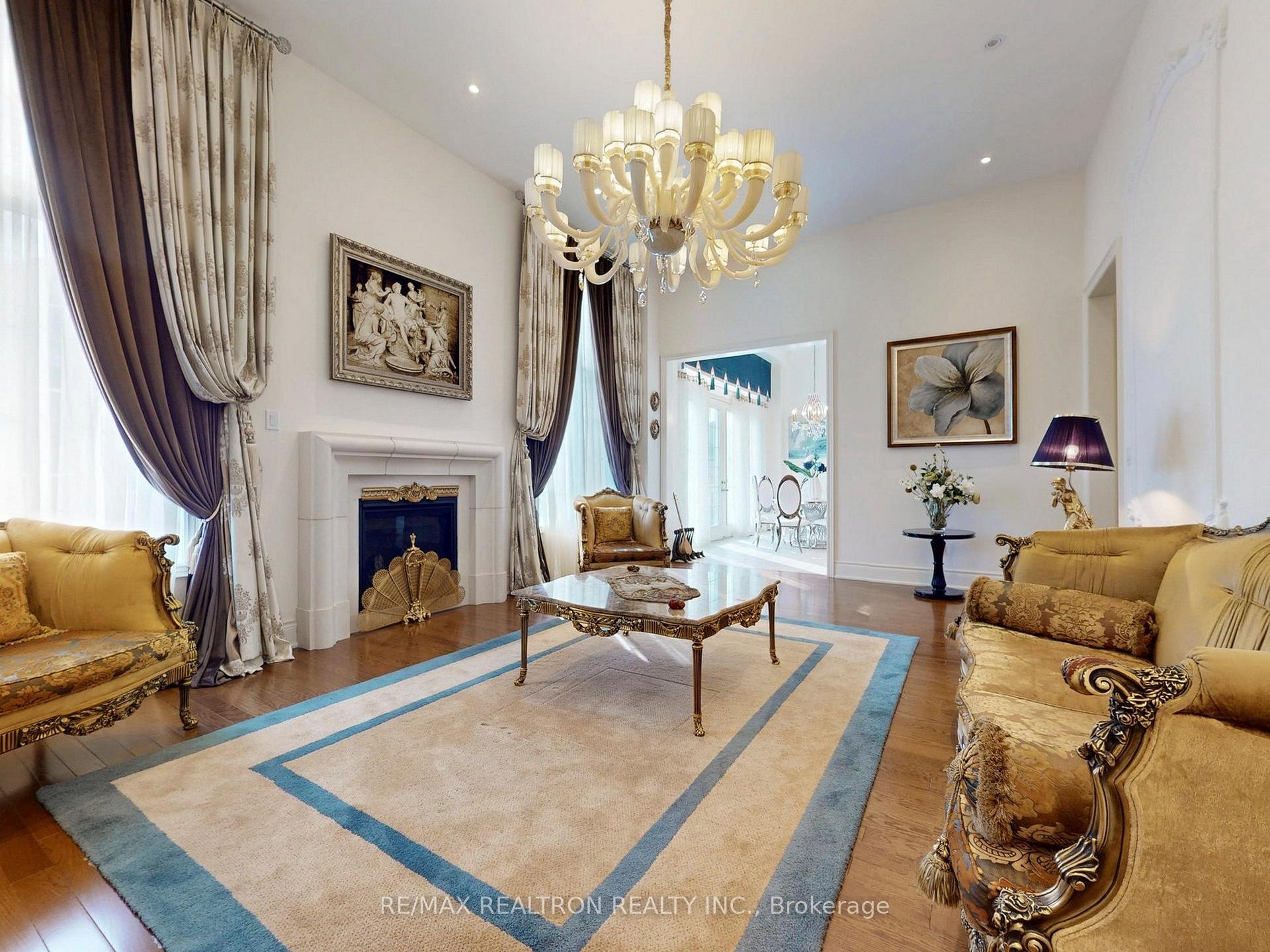 Photo 17 of 1 Conger Street, Vaughan, Patterson — HOMEH