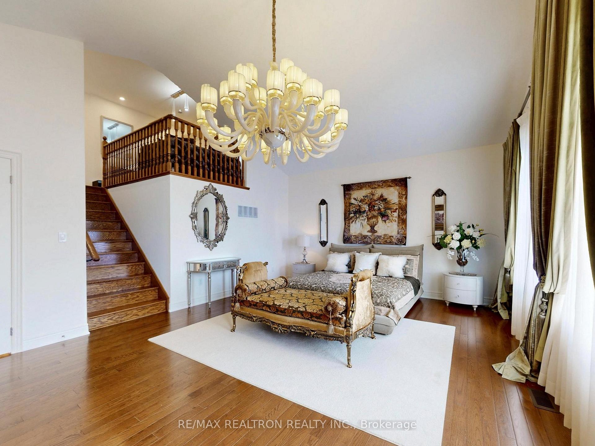 Photo 21 of 1 Conger Street, Vaughan, Patterson — HOMEH