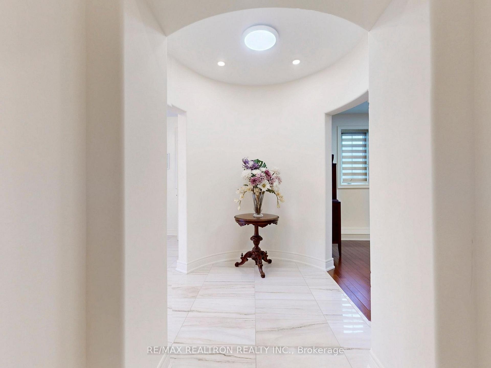 Photo 22 of 1 Conger Street, Vaughan, Patterson — HOMEH