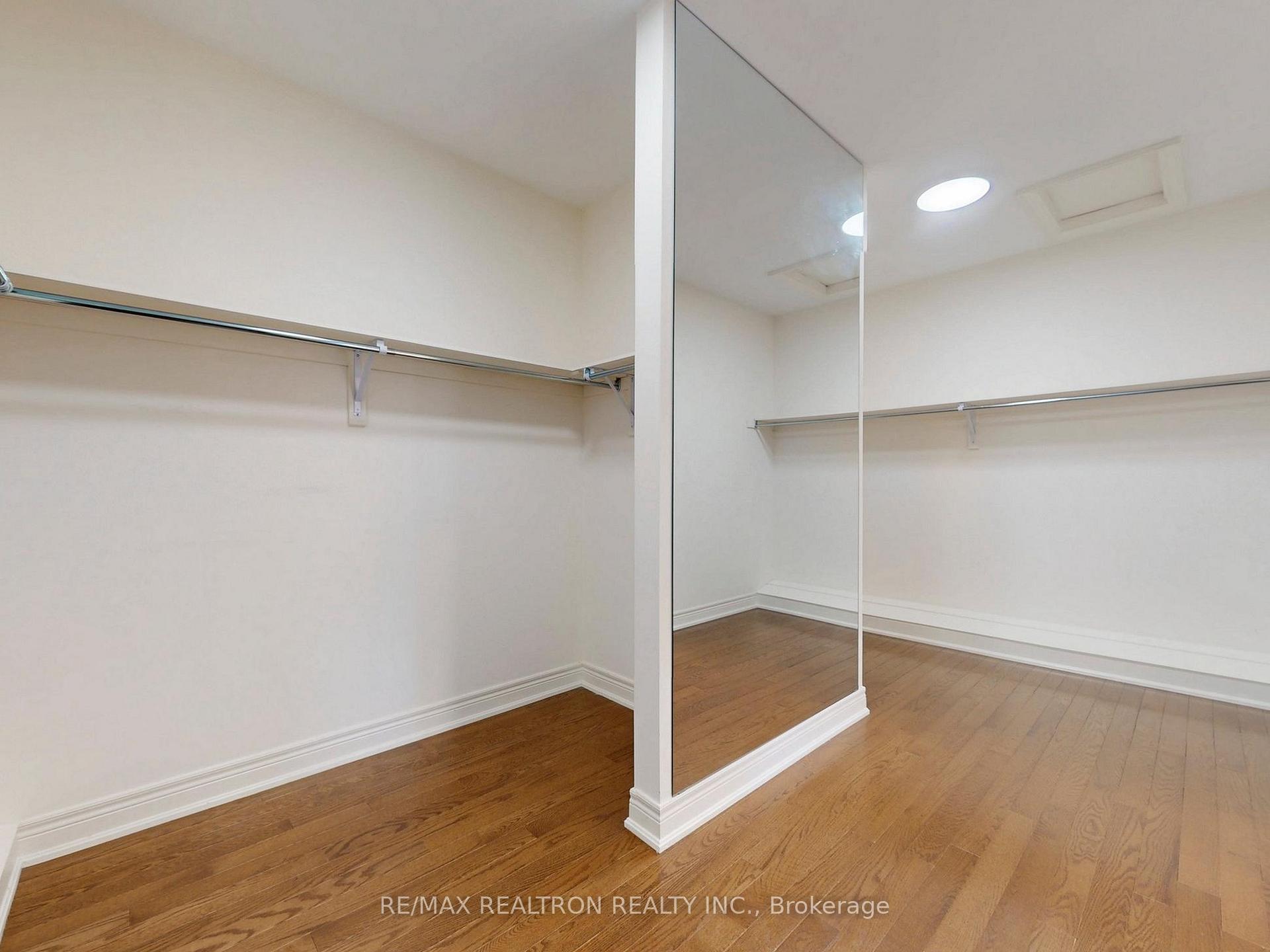 Photo 23 of 1 Conger Street, Vaughan, Patterson — HOMEH
