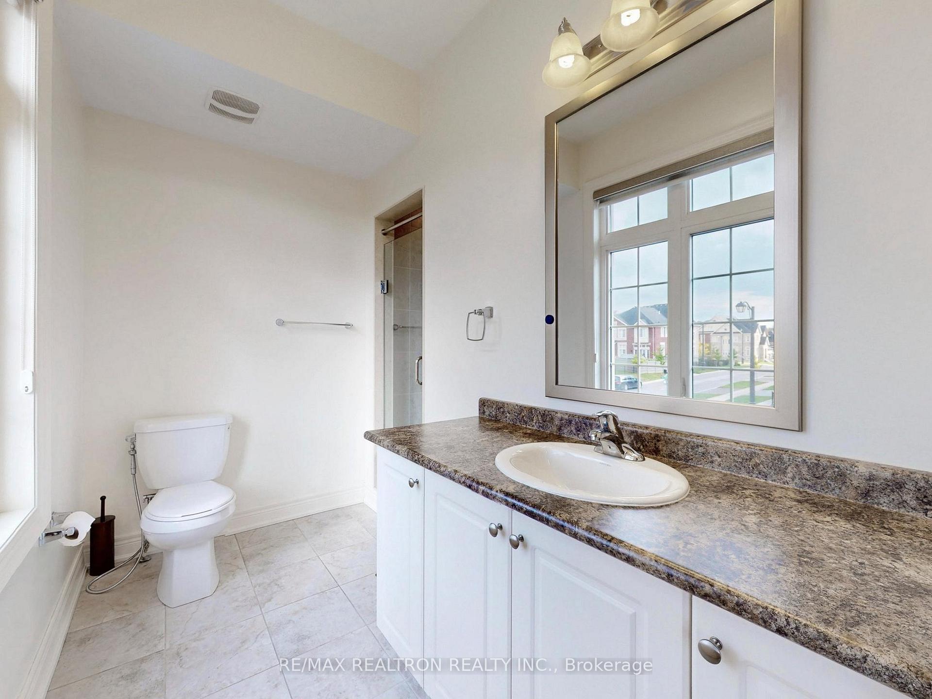 Photo 28 of 1 Conger Street, Vaughan, Patterson — HOMEH