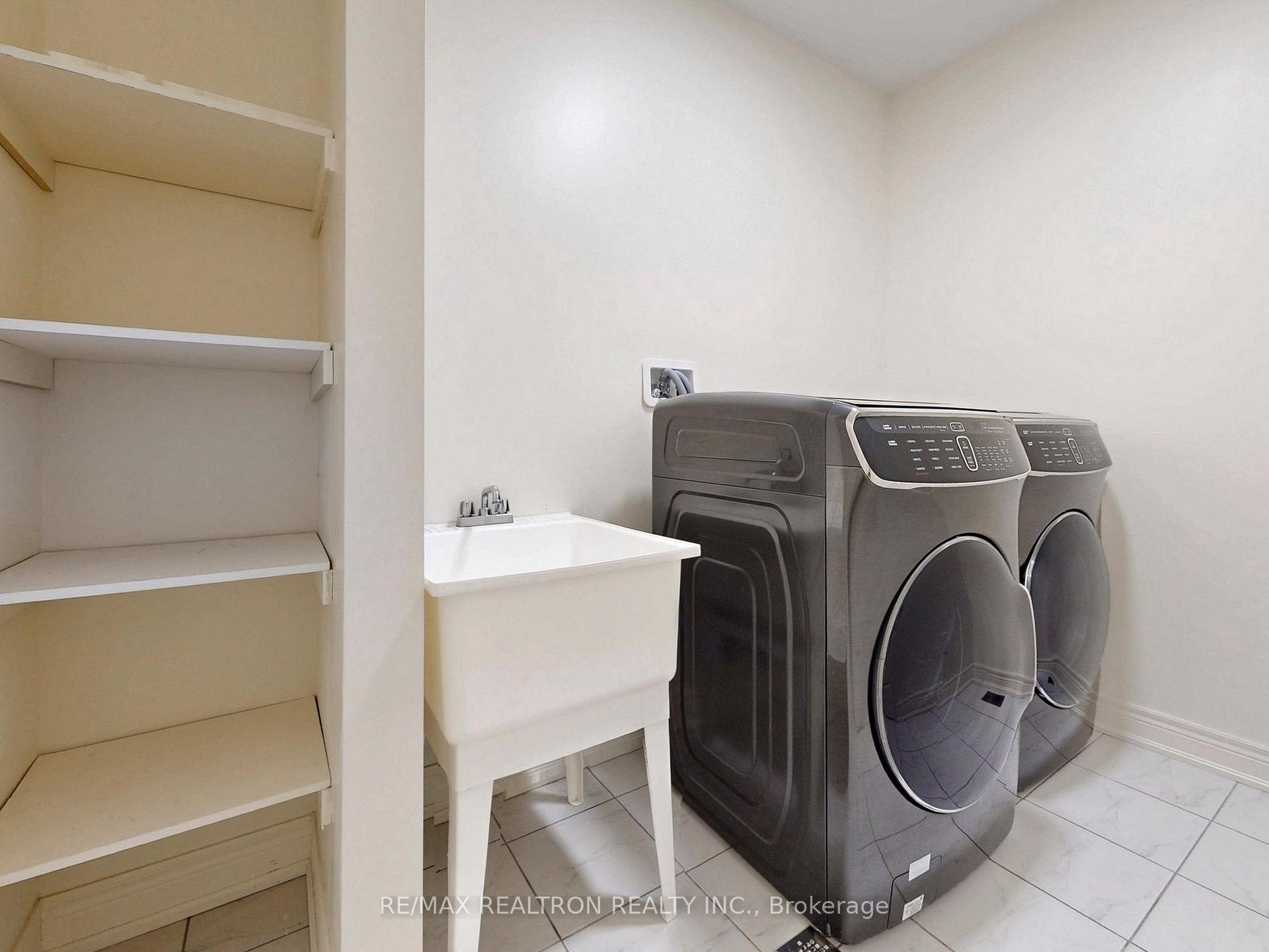 Photo 33 of 1 Conger Street, Vaughan, Patterson — HOMEH