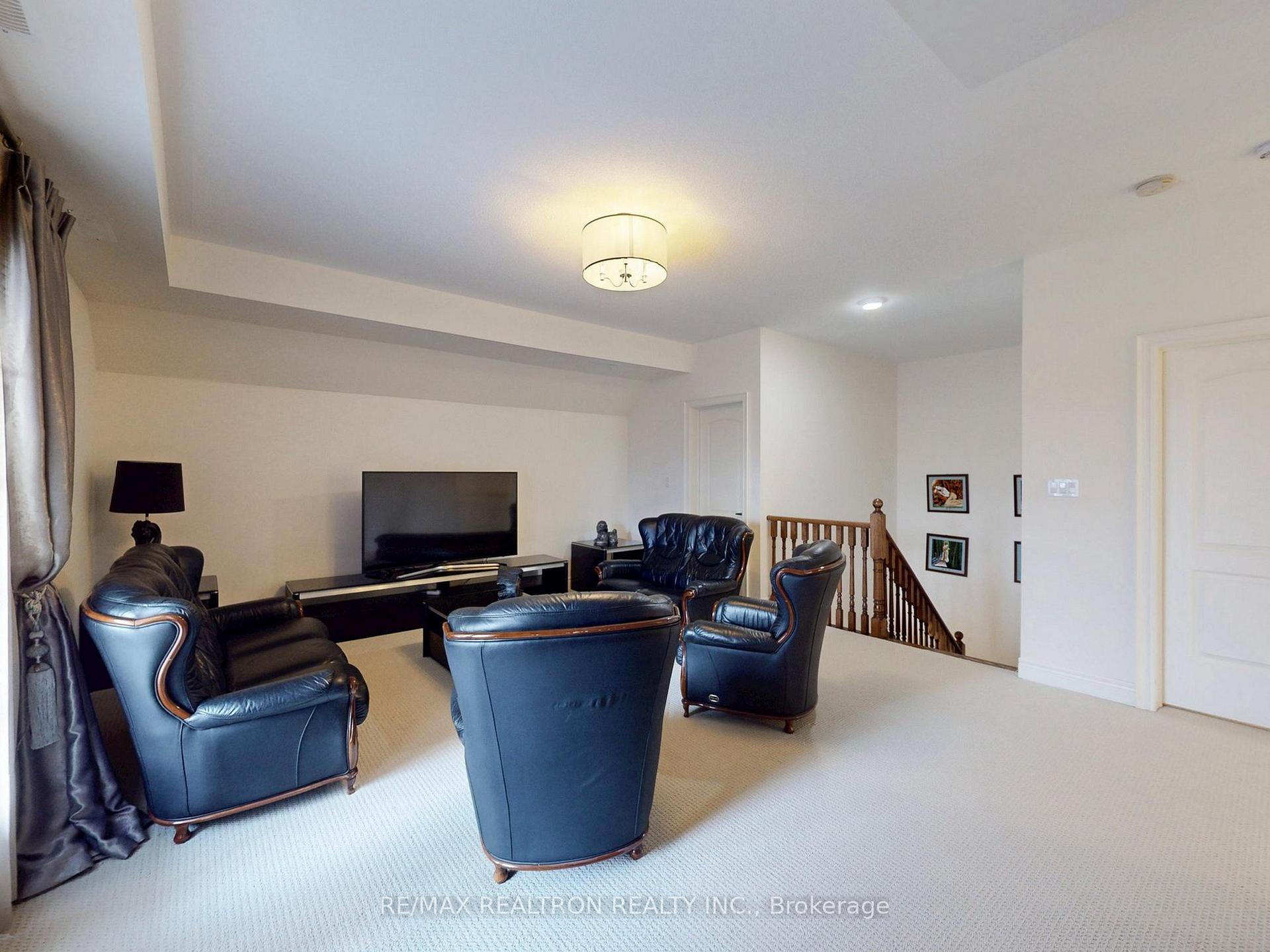 Photo 34 of 1 Conger Street, Vaughan, Patterson — HOMEH