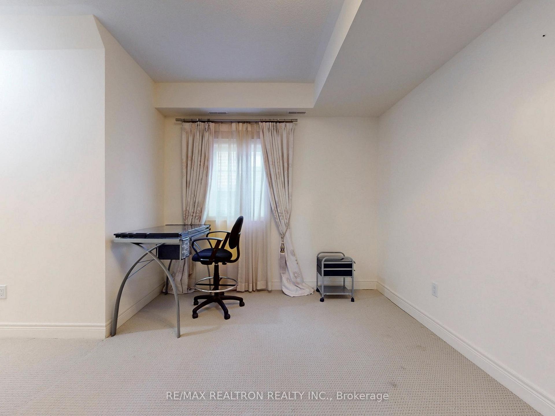 Photo 36 of 1 Conger Street, Vaughan, Patterson — HOMEH