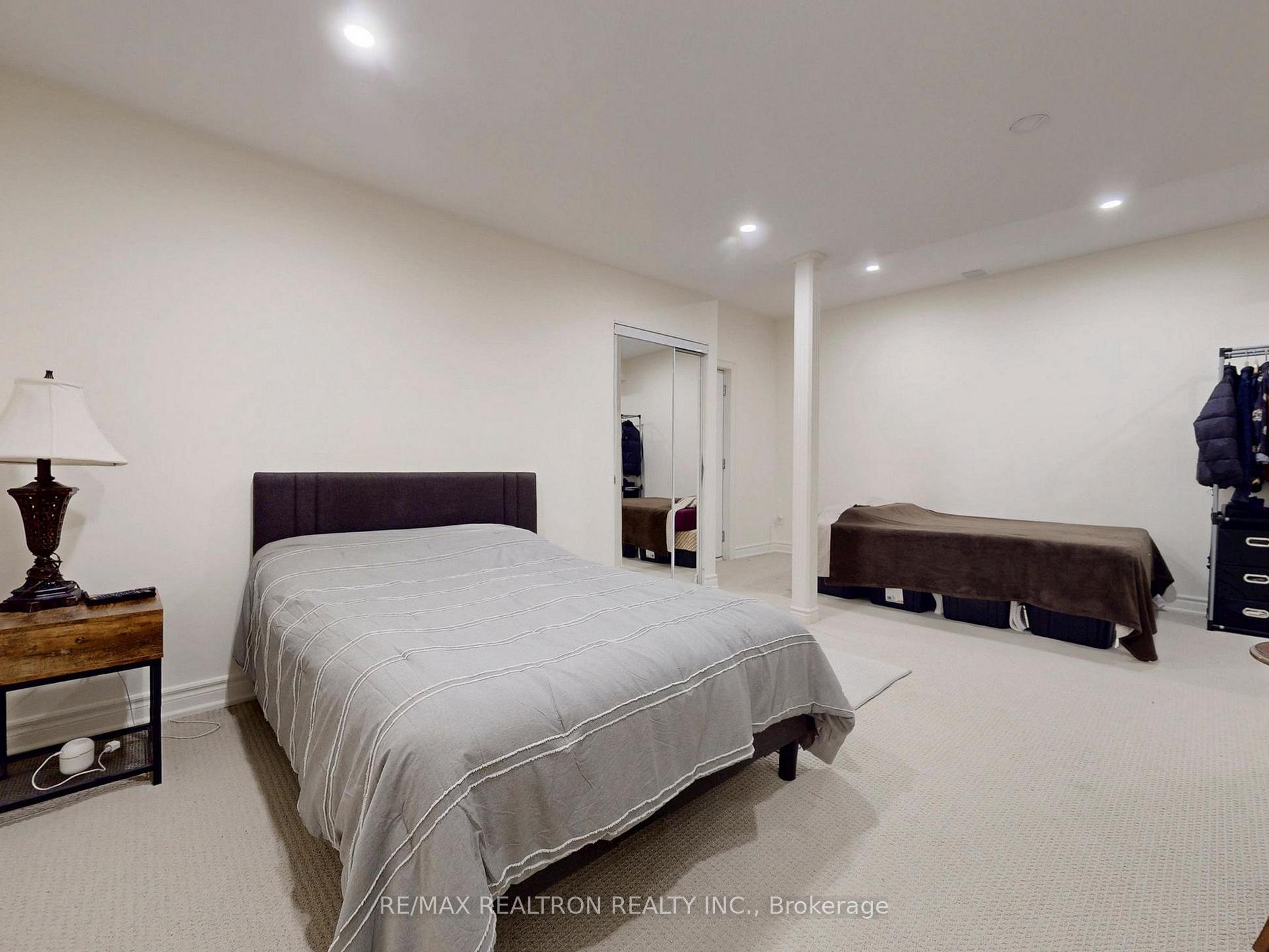 Photo 43 of 1 Conger Street, Vaughan, Patterson — HOMEH
