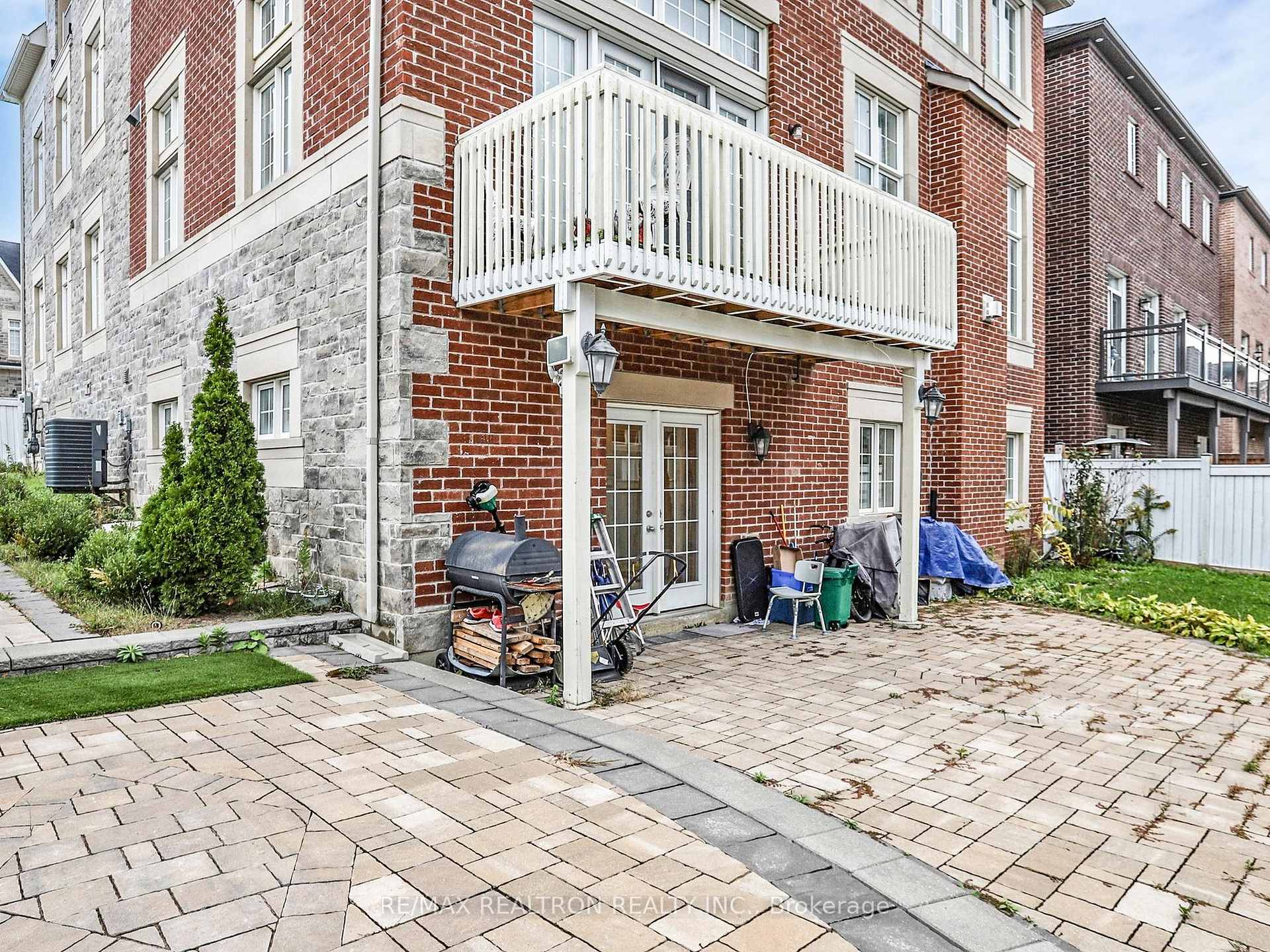 Photo 47 of 1 Conger Street, Vaughan, Patterson — HOMEH