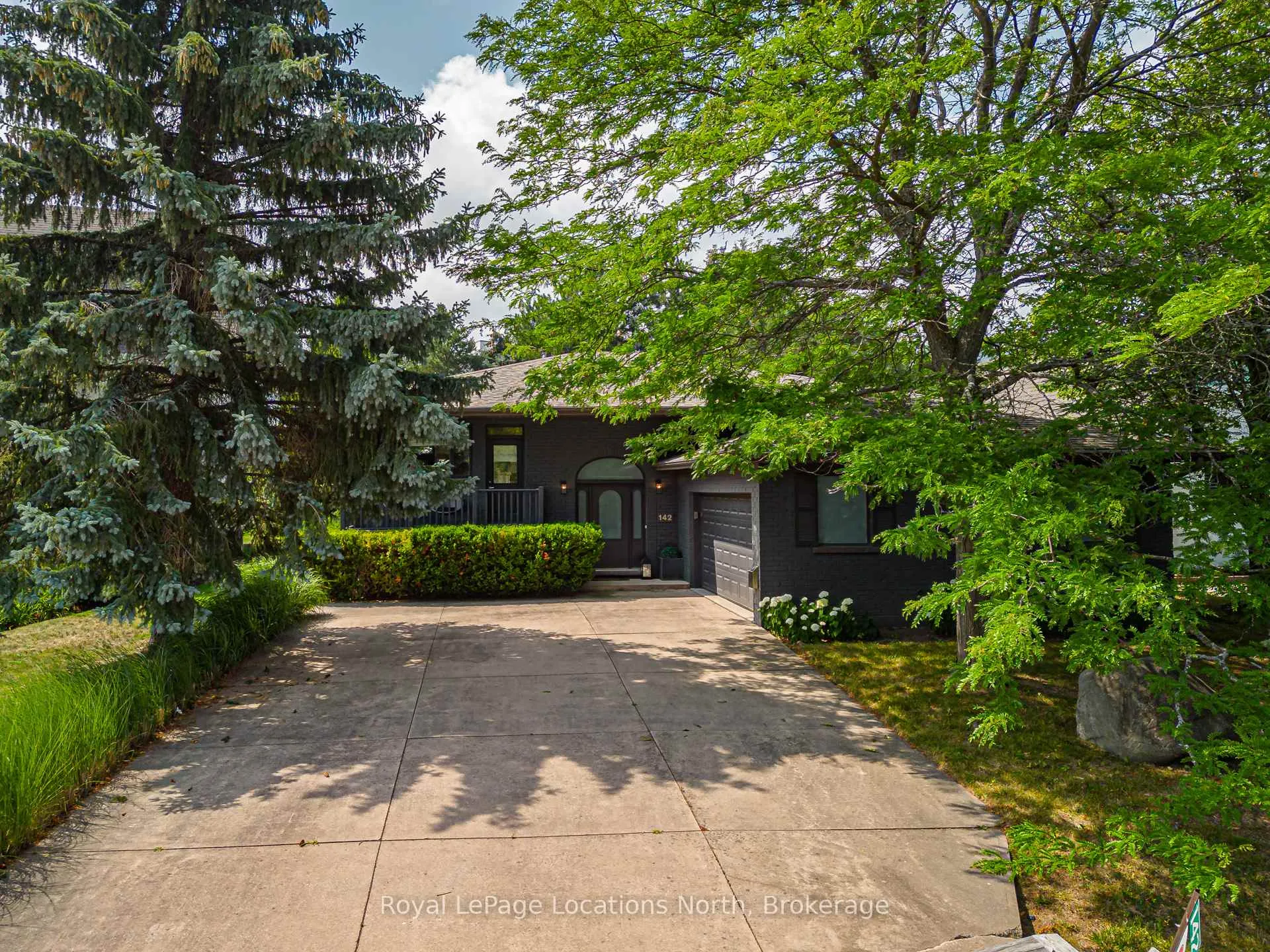 Photo 1 of 142 Brooker Boulevard, Blue Mountains — HOMEH
