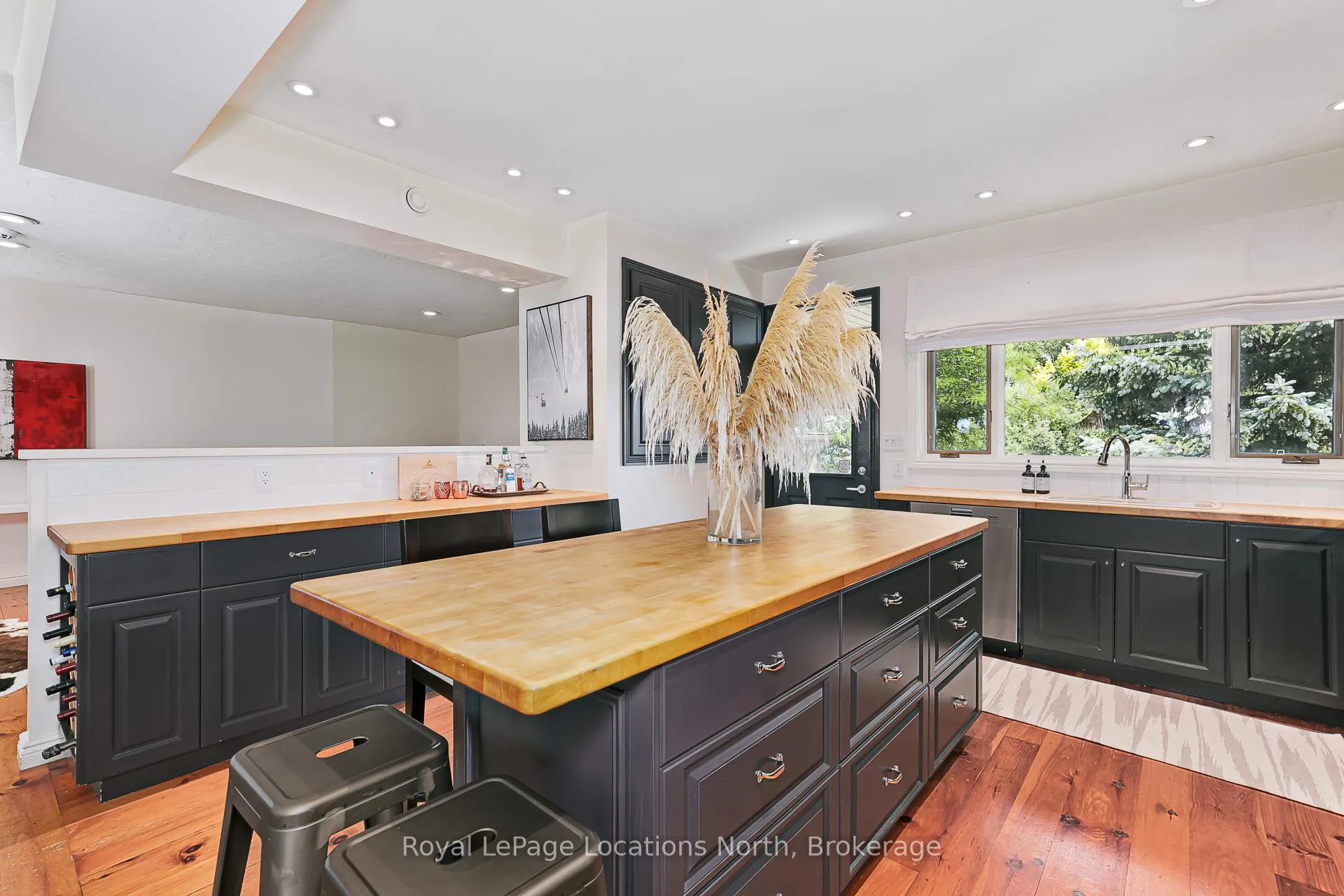 Photo 19 of 142 Brooker Boulevard, Blue Mountains — HOMEH
