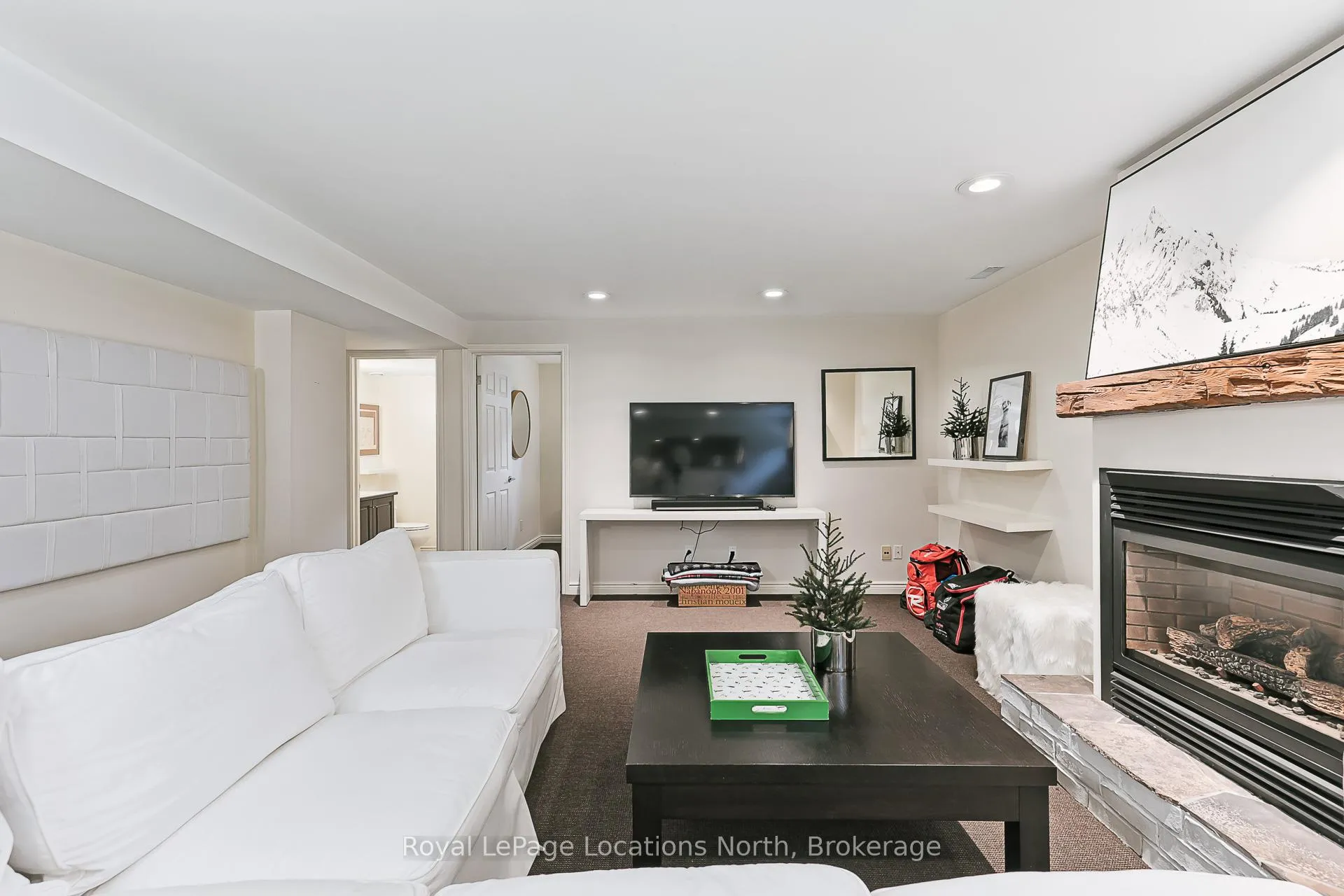 Photo 29 of 142 Brooker Boulevard, Blue Mountains — HOMEH