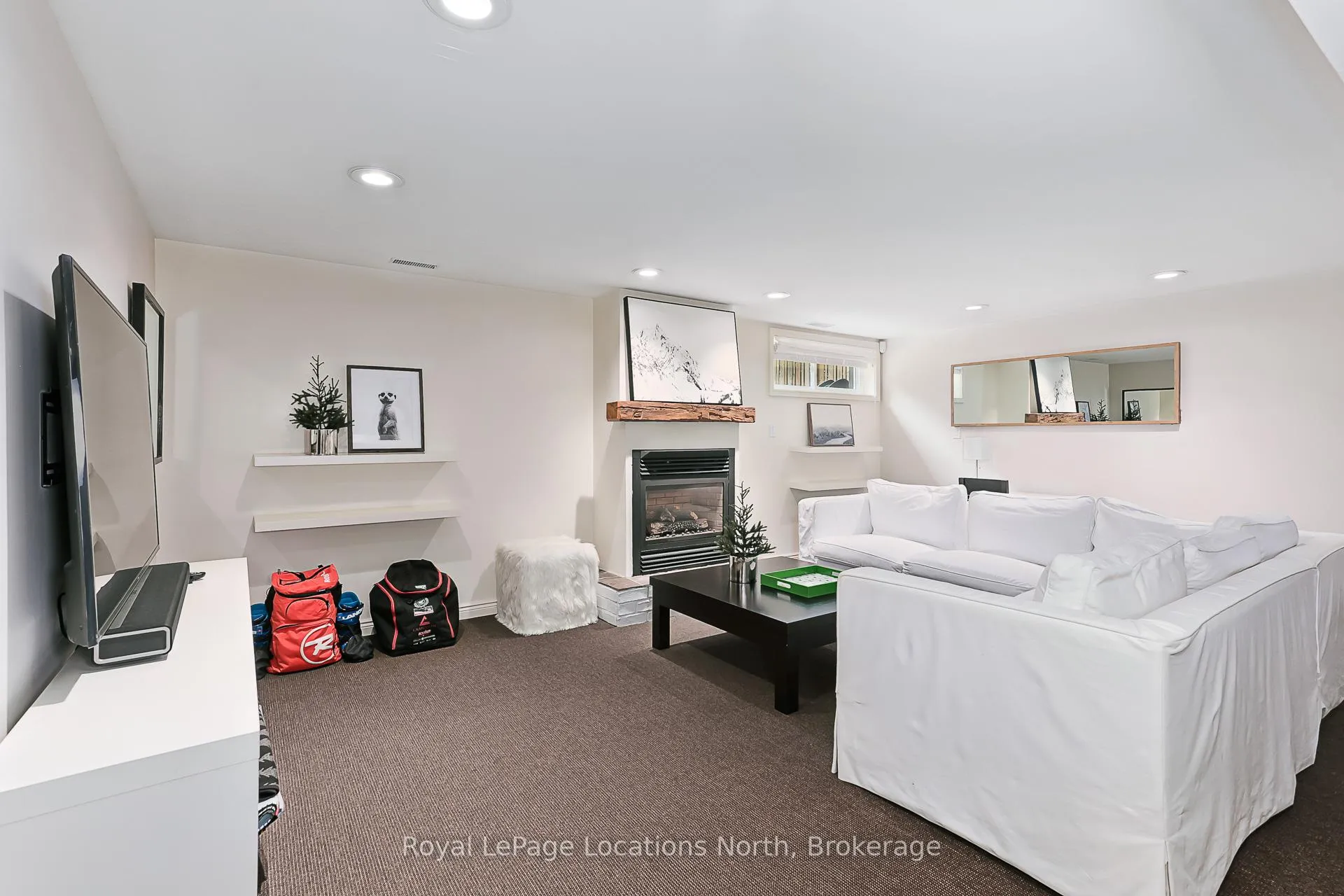 Photo 30 of 142 Brooker Boulevard, Blue Mountains — HOMEH