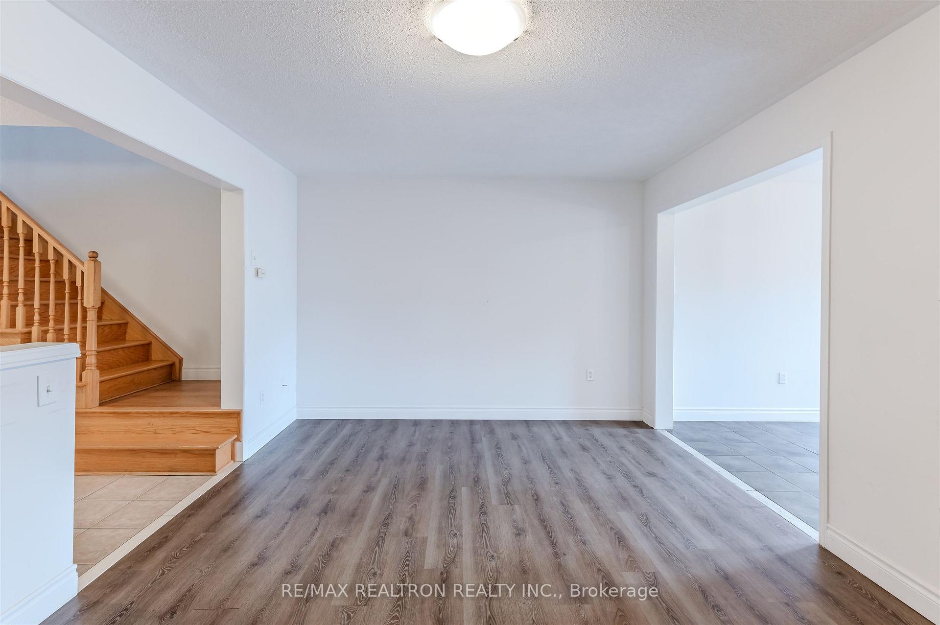 Photo 6 of 76 Argento Crescent, Vaughan, Vellore Village — HOMEH