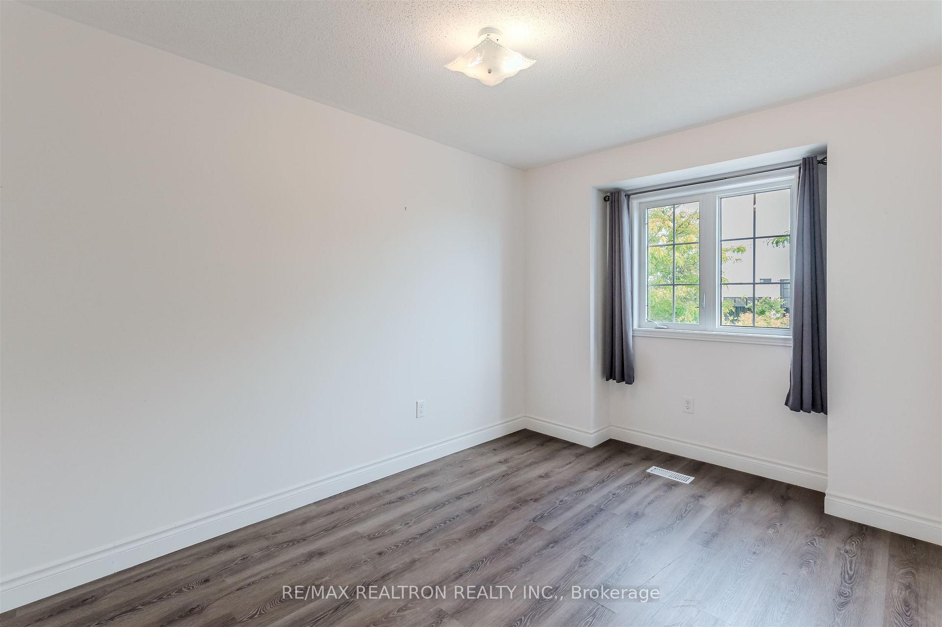 Photo 27 of 76 Argento Crescent, Vaughan, Vellore Village — HOMEH