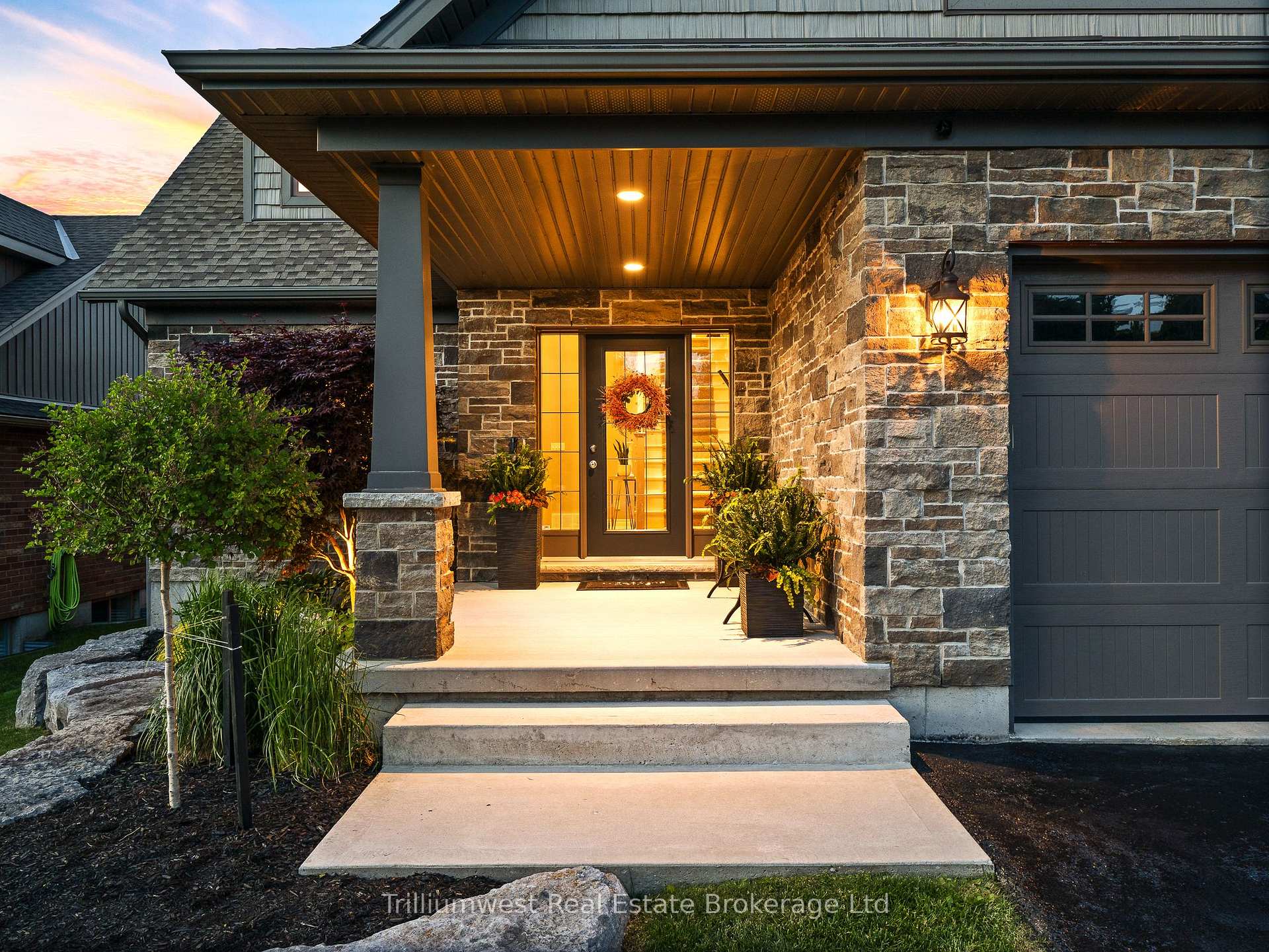 Photo 2 of 112 Ruby's Crescent, Wellington North, Mount Forest — HOMEH
