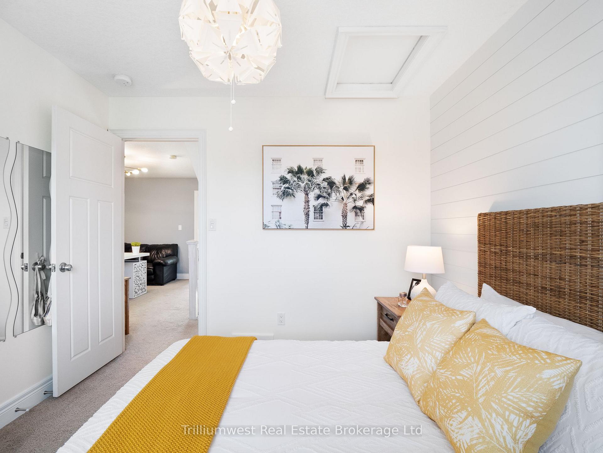 Photo 25 of 112 Ruby's Crescent, Wellington North, Mount Forest — HOMEH
