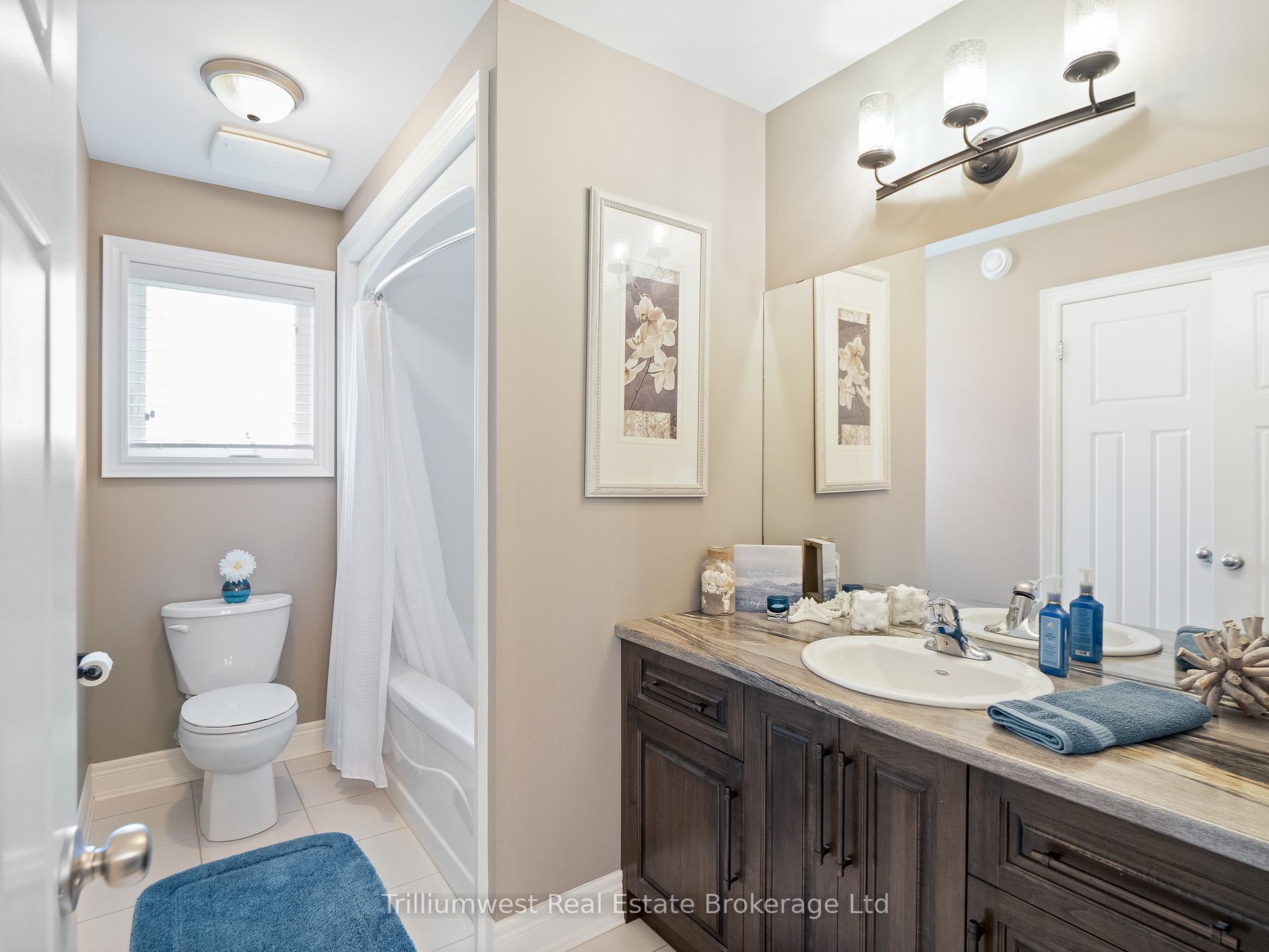 Photo 26 of 112 Ruby's Crescent, Wellington North, Mount Forest — HOMEH