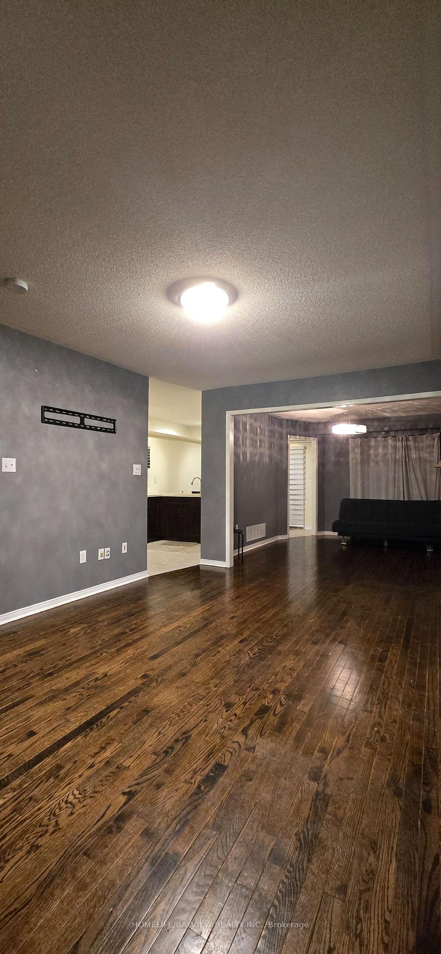 Photo 32 of 10 Lodgeway Drive, Vaughan, Rural Vaughan — HOMEH