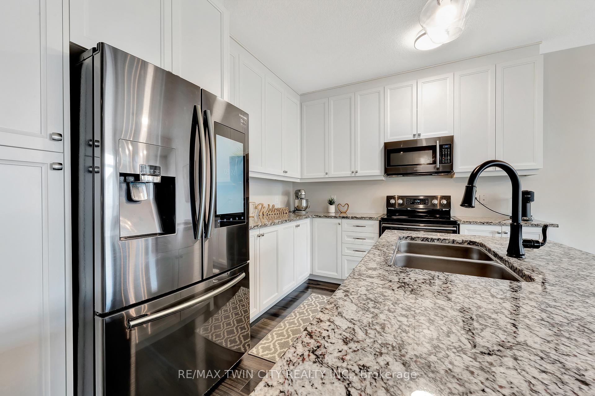 Photo 8 of 592 Mayapple Street, Waterloo, Columbia Forest — HOMEH