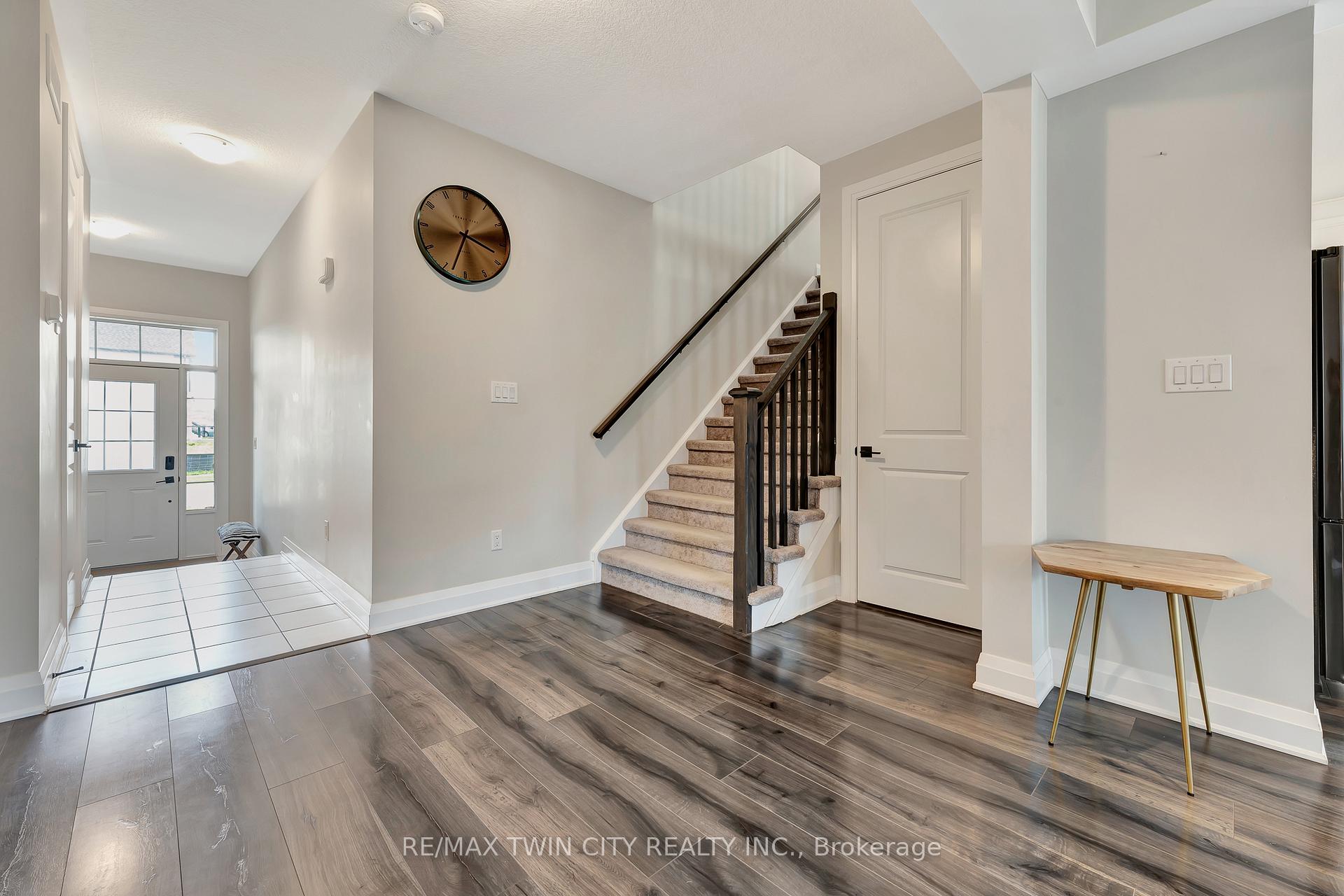 Photo 19 of 592 Mayapple Street, Waterloo, Columbia Forest — HOMEH