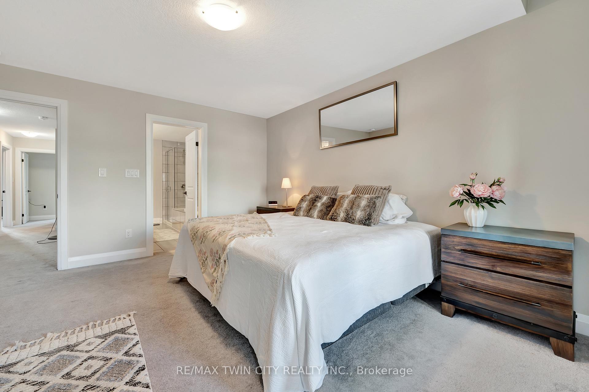 Photo 21 of 592 Mayapple Street, Waterloo, Columbia Forest — HOMEH