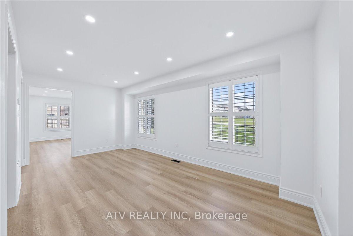 Photo 14 of 125 David Todd Avenue, Vaughan, Sonoma Heights — HOMEH