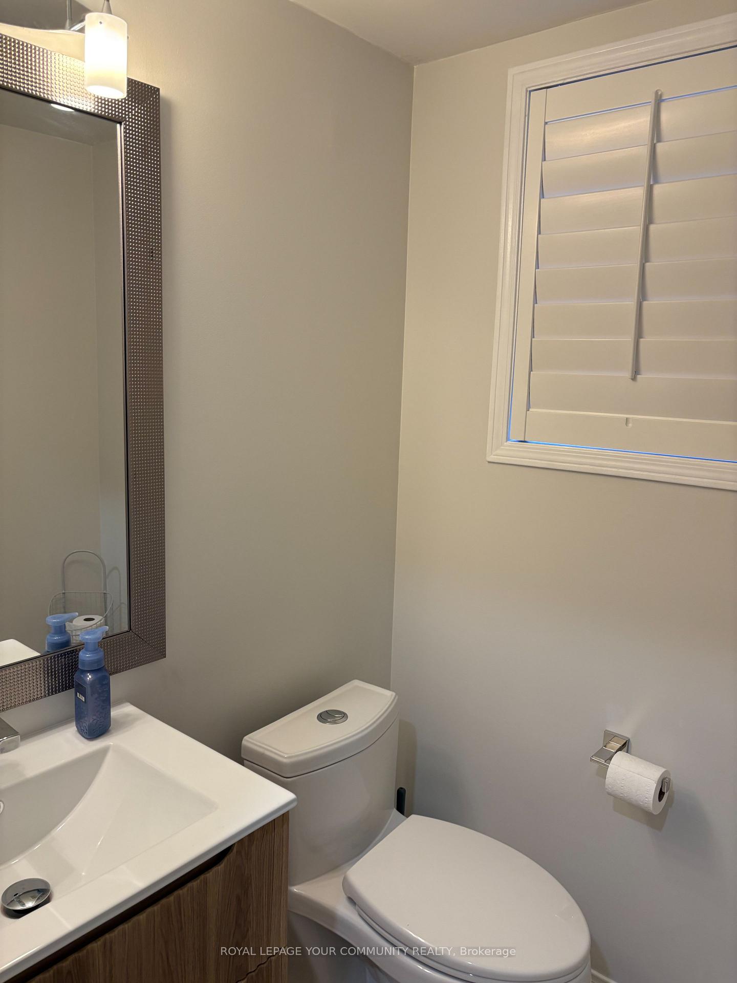 Photo 7 of 146 Hollywood Hill Circle, Vaughan, Vellore Village — HOMEH