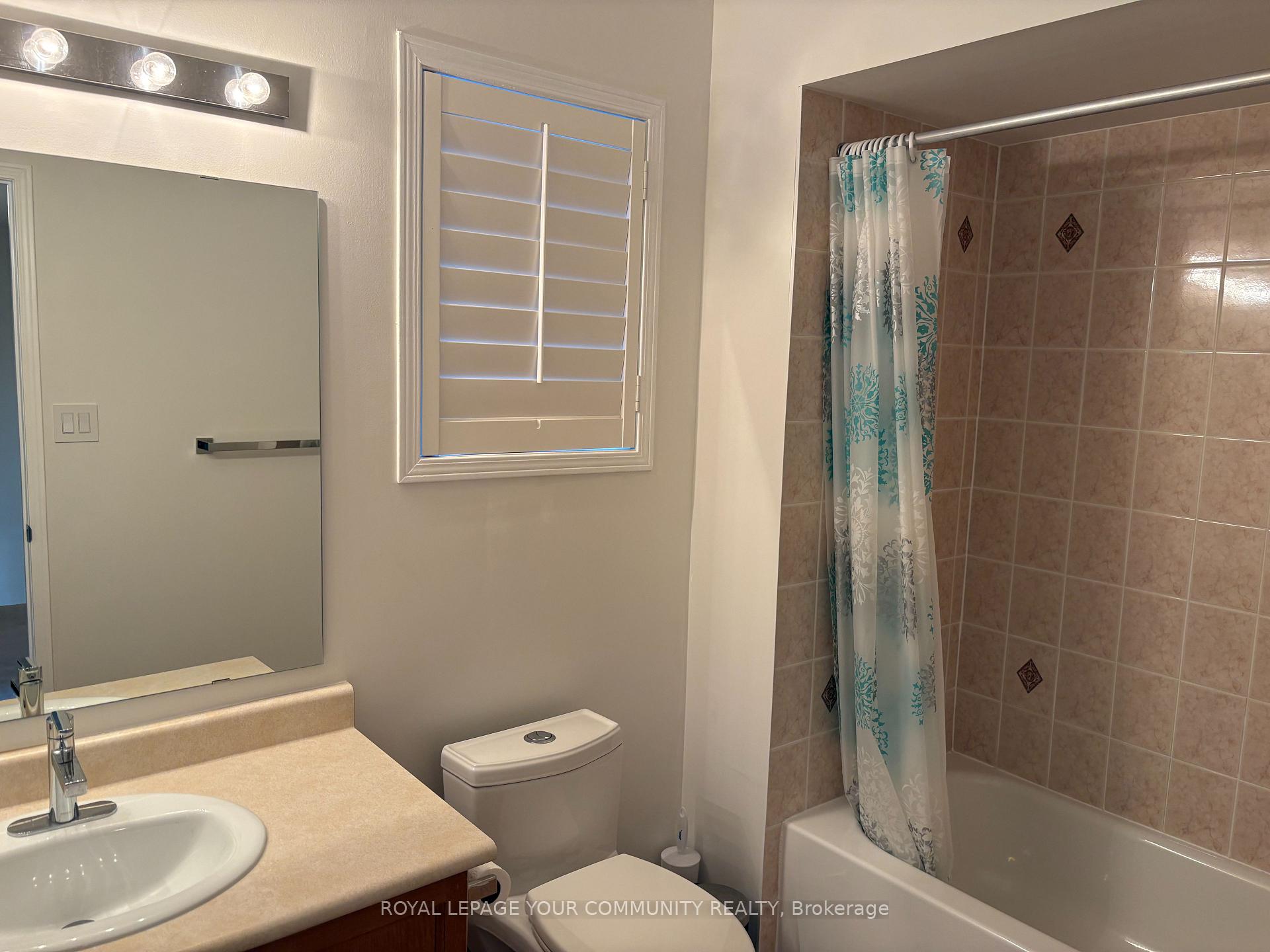 Photo 20 of 146 Hollywood Hill Circle, Vaughan, Vellore Village — HOMEH