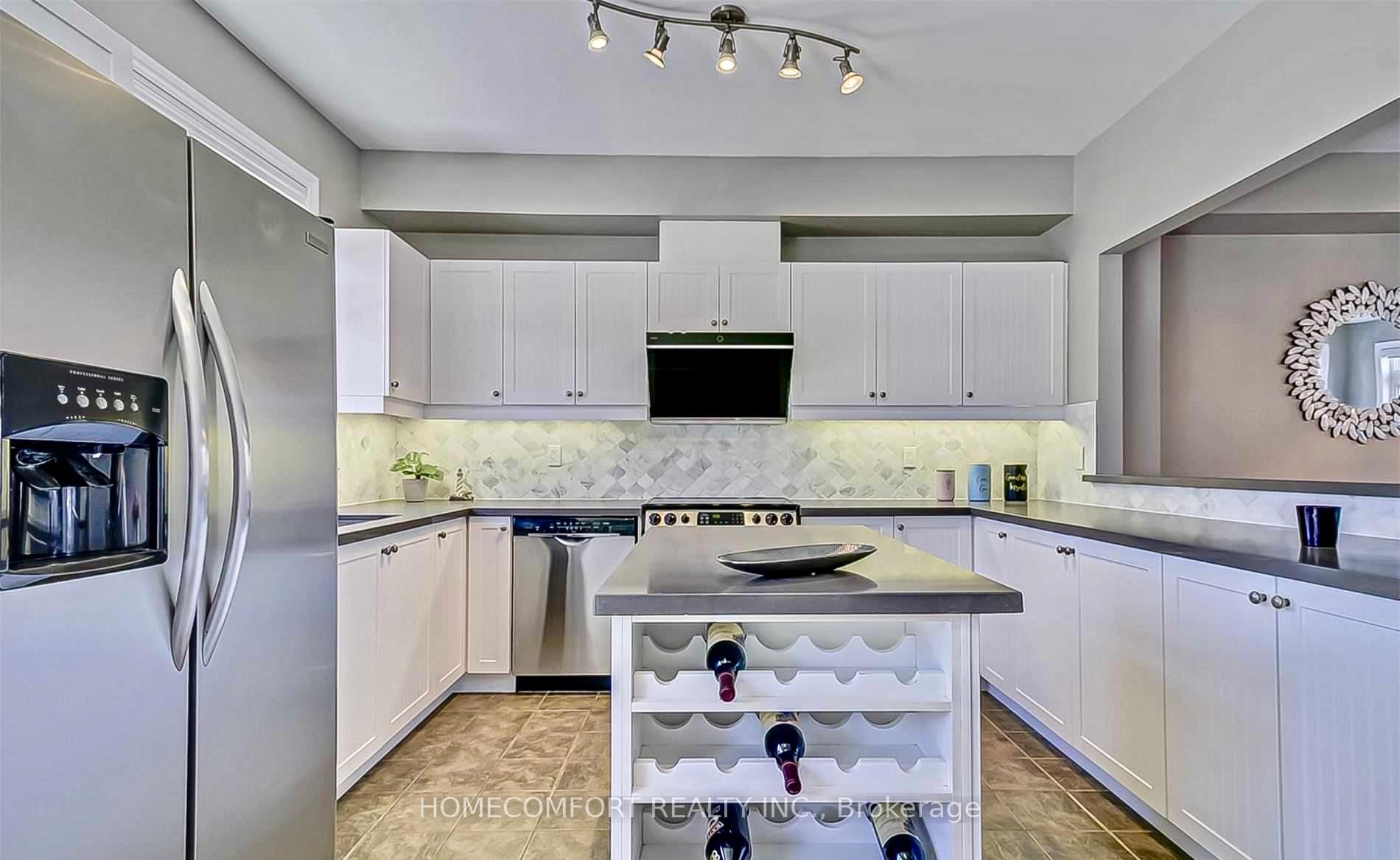 Photo 9 of 38 Burgon Place, Aurora, Aurora Village — HOMEH