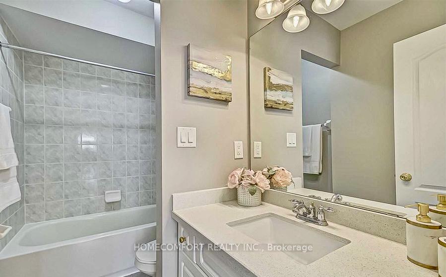Photo 18 of 38 Burgon Place, Aurora, Aurora Village — HOMEH