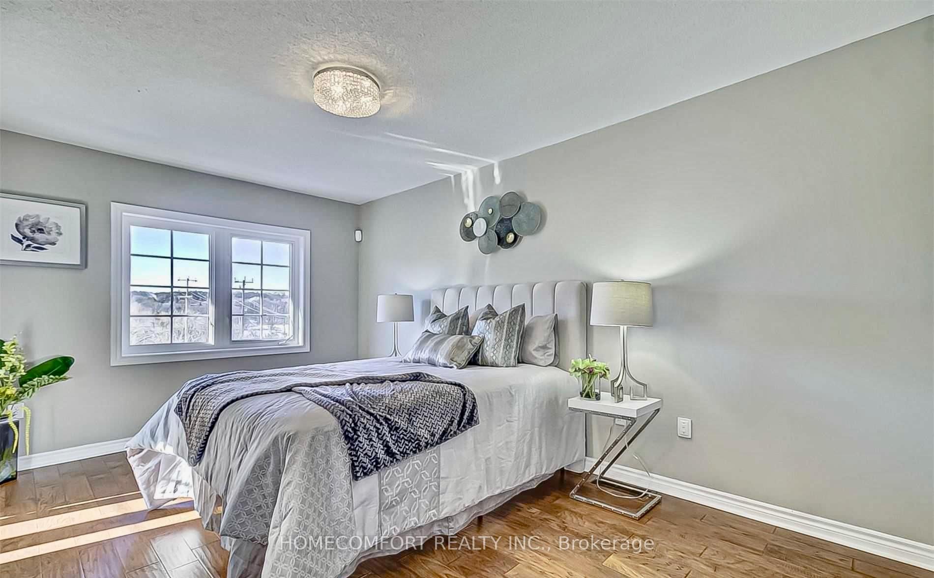 Photo 24 of 38 Burgon Place, Aurora, Aurora Village — HOMEH