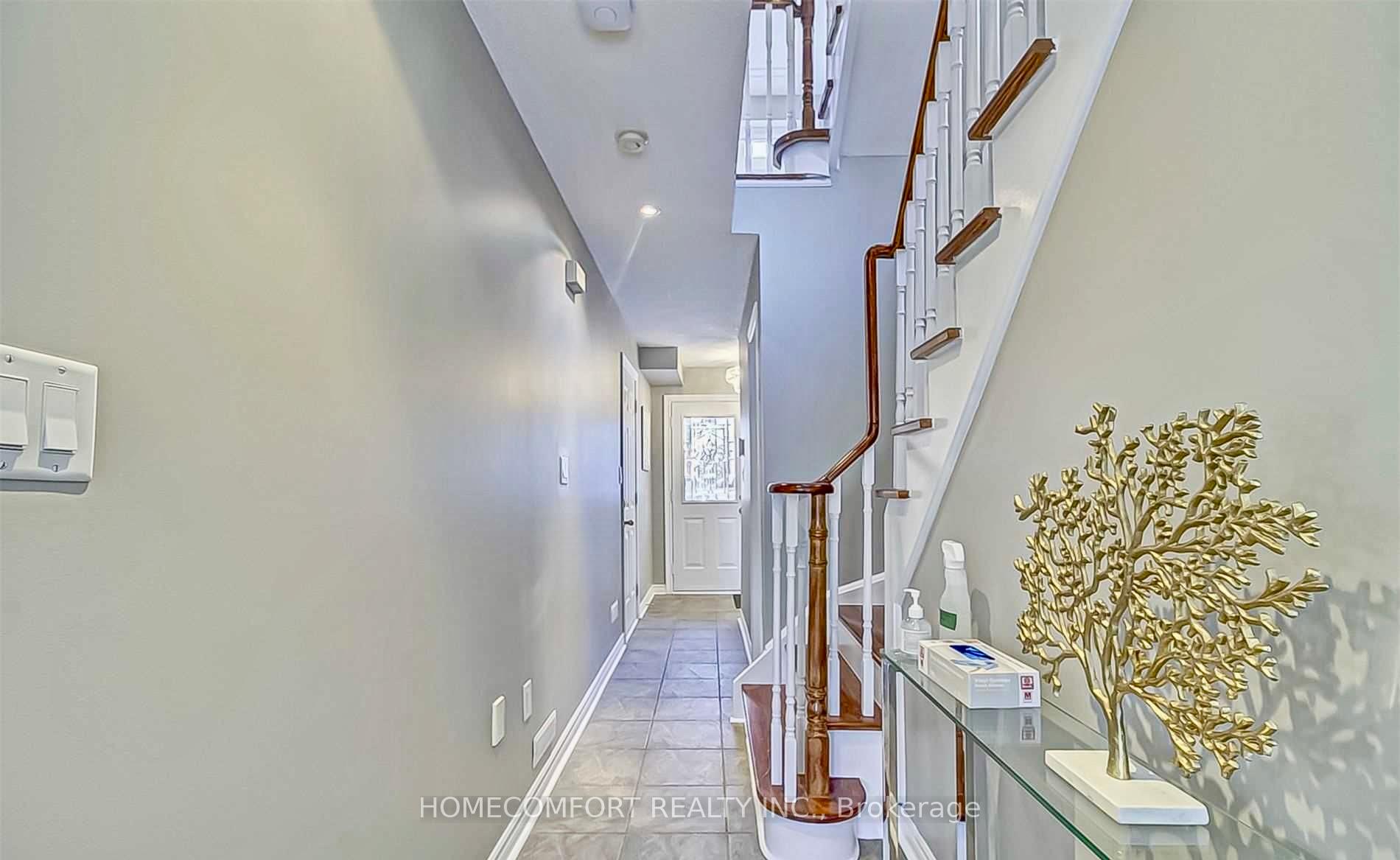 Photo 21 of 38 Burgon Place, Aurora, Aurora Village — HOMEH