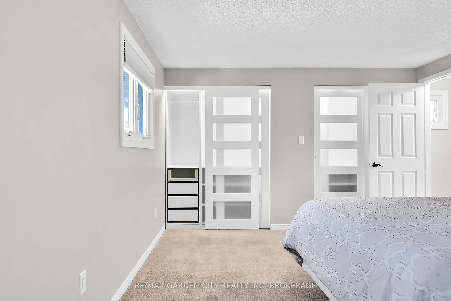 Photo 23 of 82 Terrace Avenue, Welland, Broadway — HOMEH