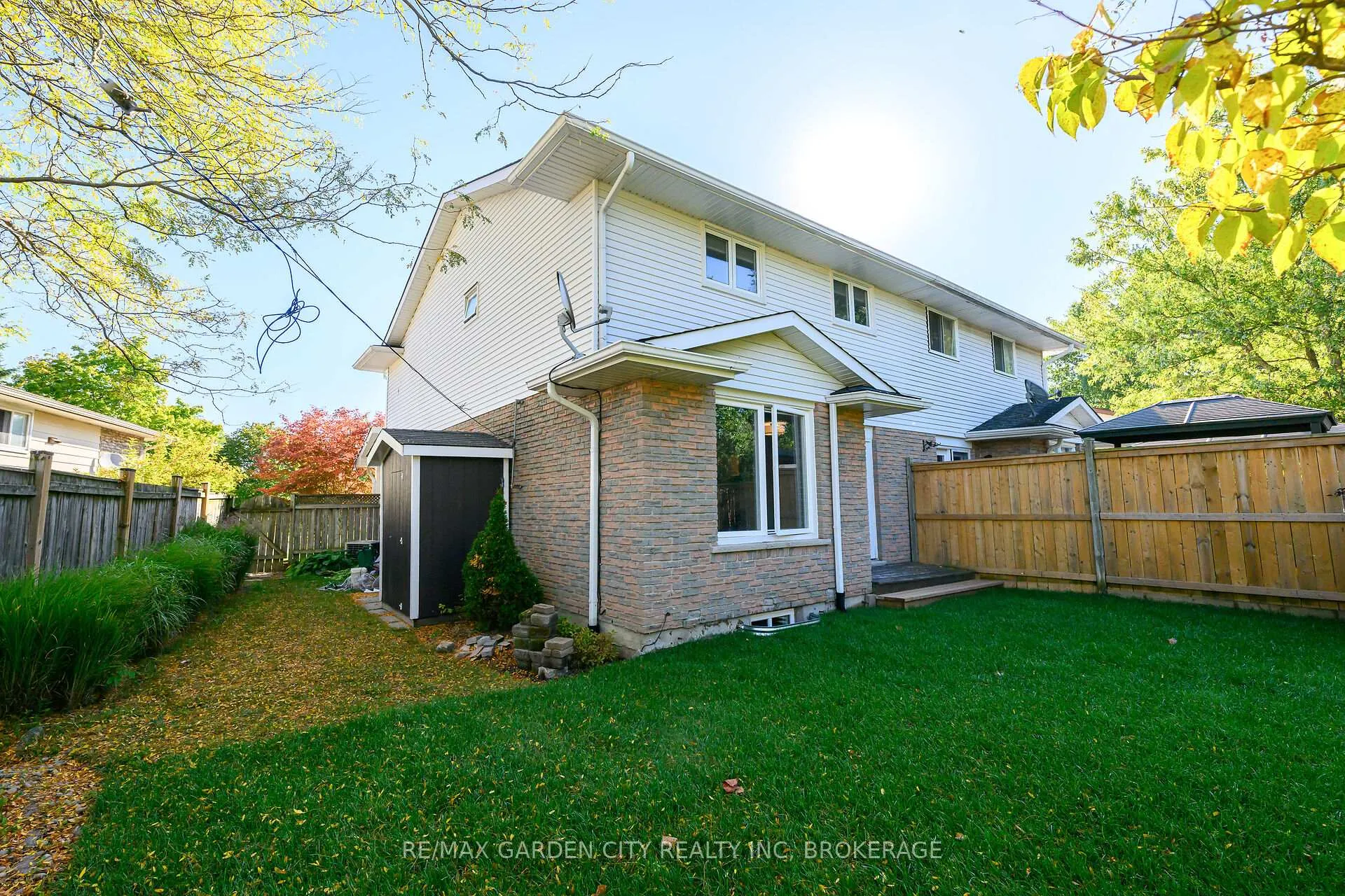 Photo 43 of 82 Terrace Avenue, Welland, Broadway — HOMEH