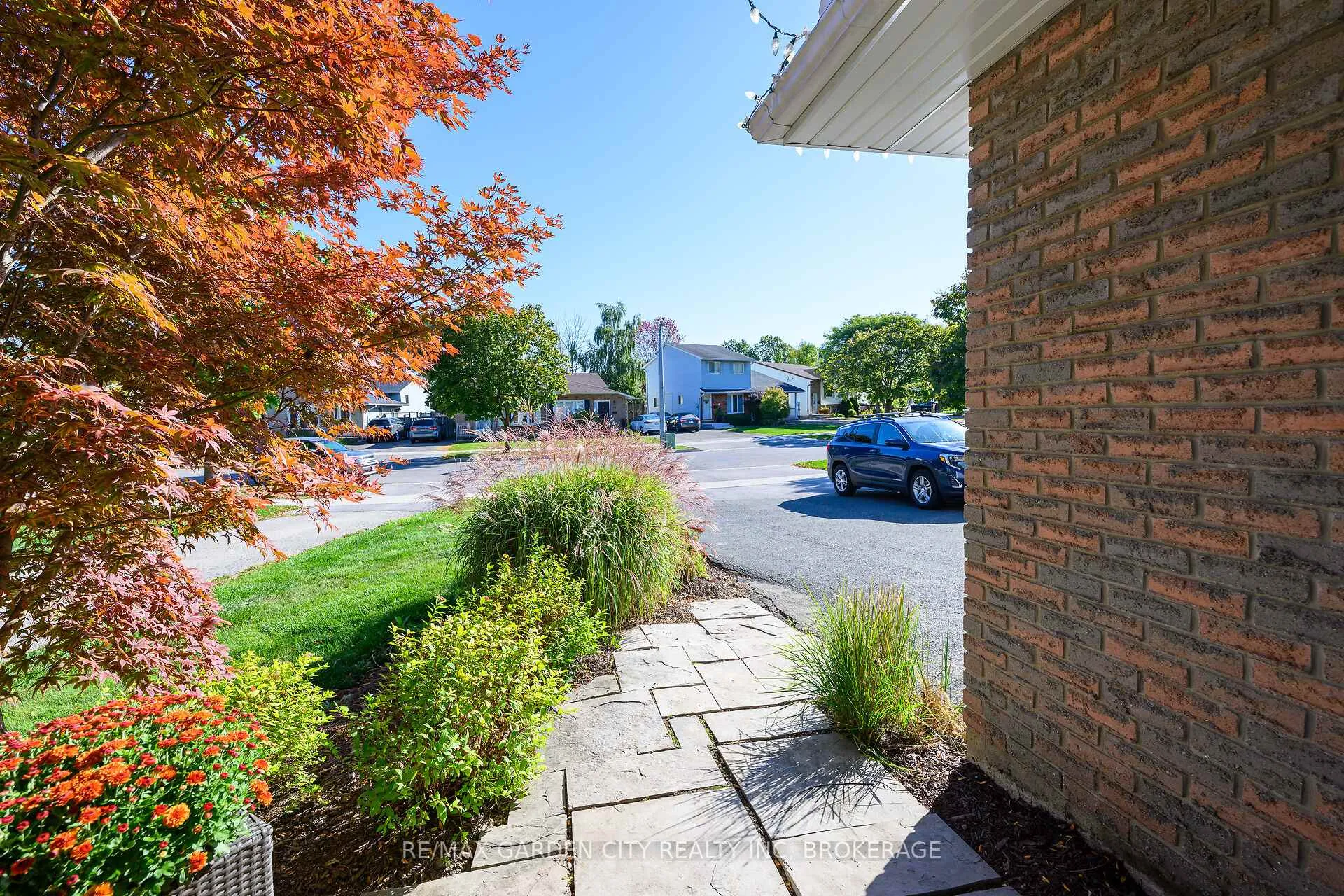 Photo 47 of 82 Terrace Avenue, Welland, Broadway — HOMEH