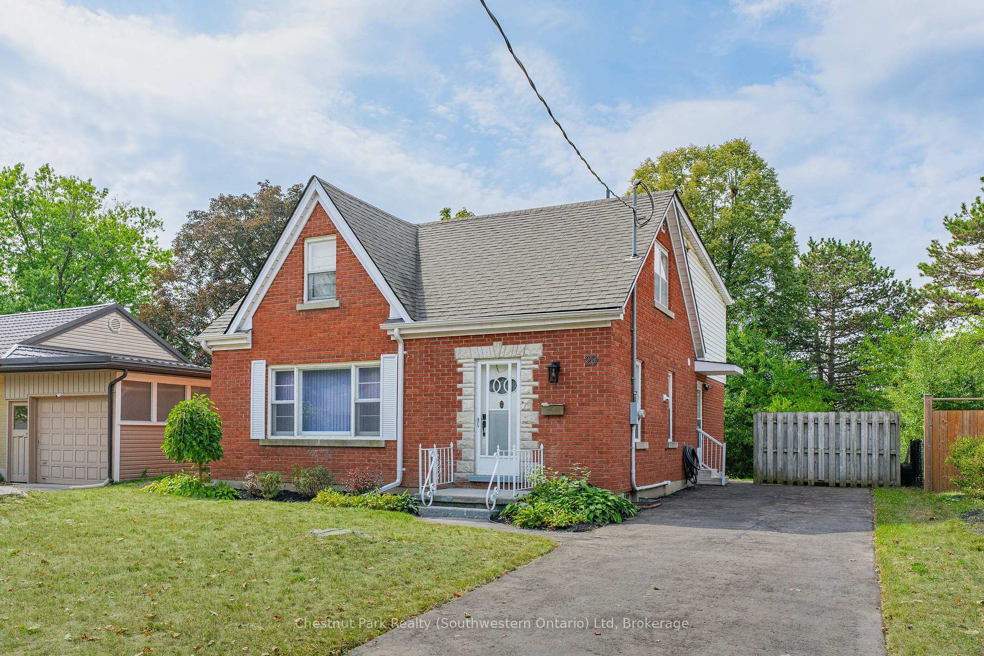 Photo 2 of 29 Ridgewood Avenue, Waterloo — HOMEH