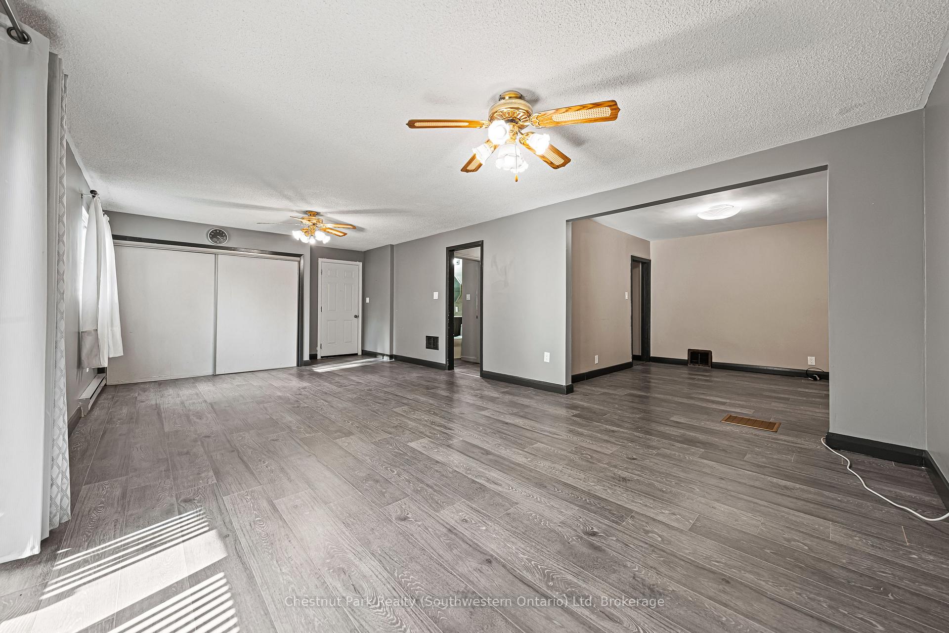 Photo 5 of 29 Ridgewood Avenue, Waterloo — HOMEH